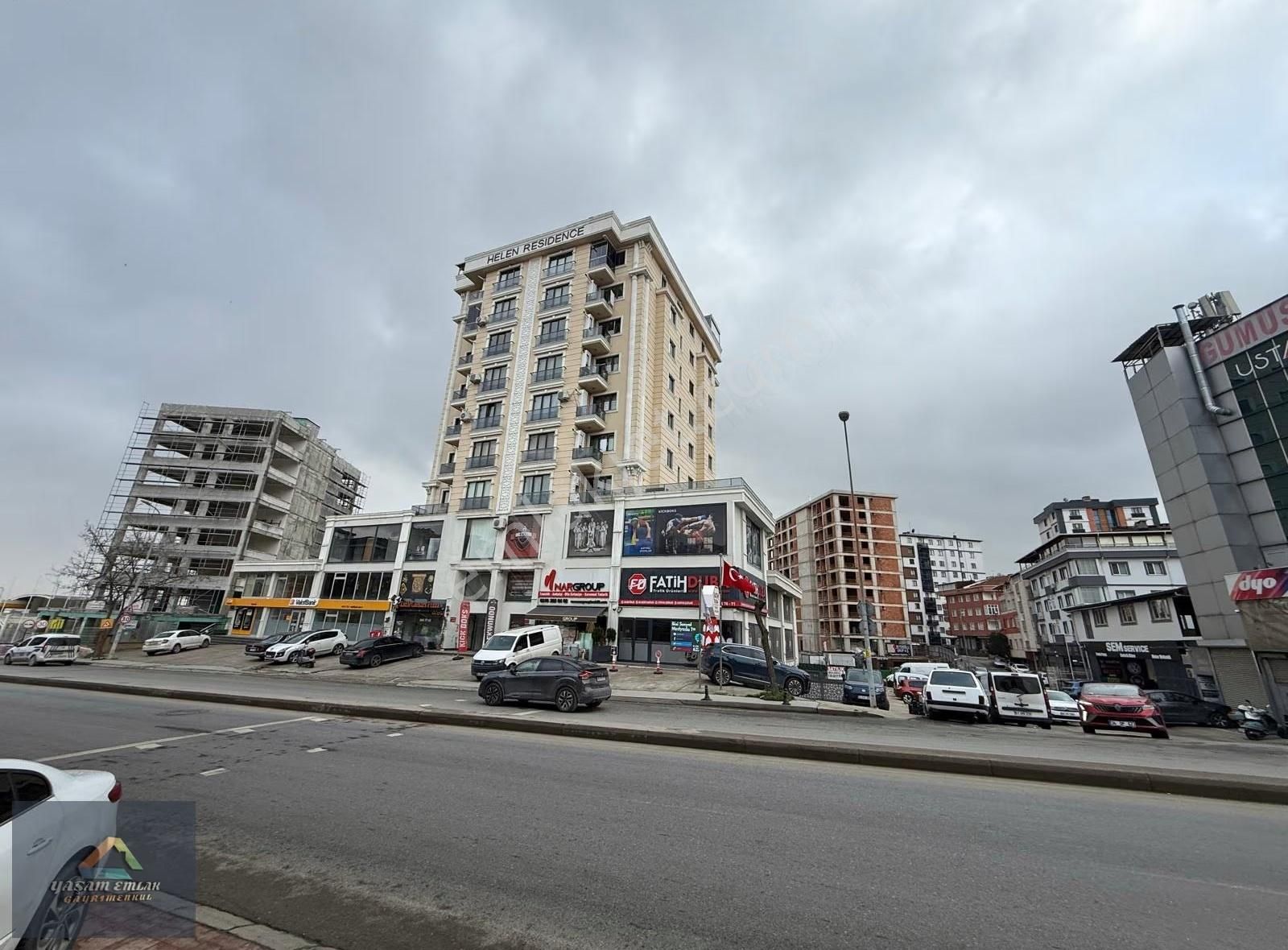 Yaşam'dan Velibaba Helen Residence'de Ara Kat 2+1 Satılık Daire