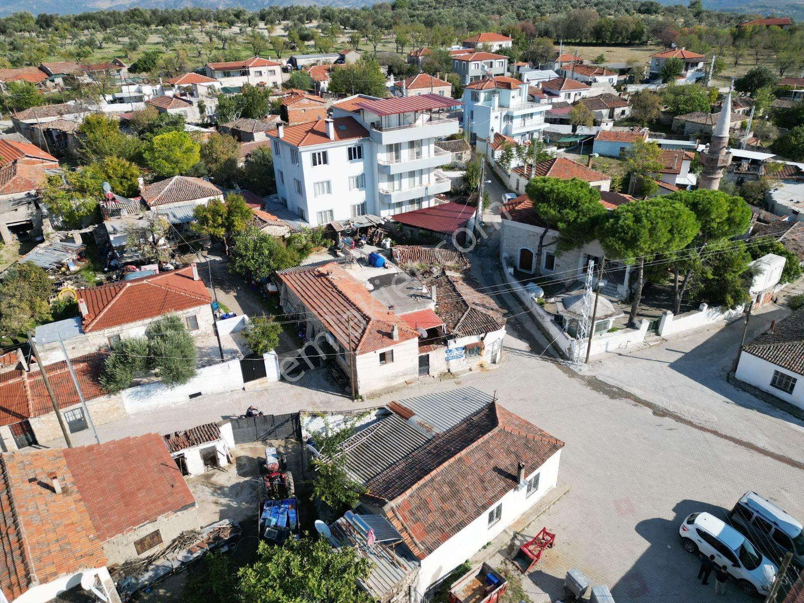 Ayvalık Mutlu Köy'de Müştemilatlı Satılık Müstakil Ev Ve Arsa - Görsel 18