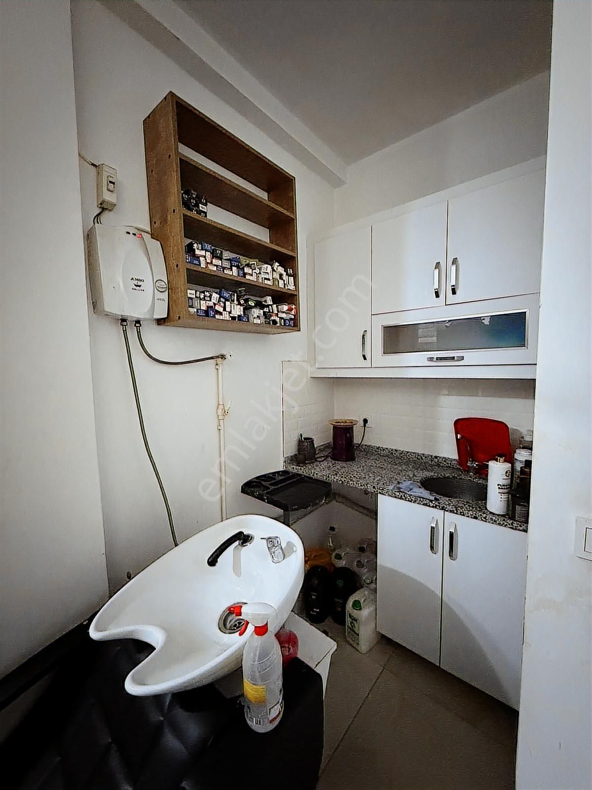 Mehmet Akif'te Satılık 50 M2 Düz Giriş Dükkan Caddeye Çok Yakın - Görsel 10