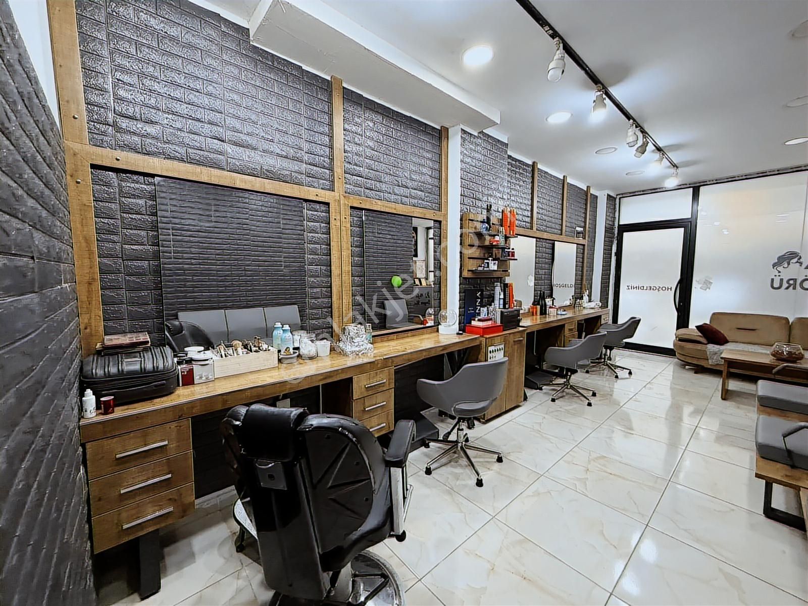 Mehmet Akif'te Satılık 50 M2 Düz Giriş Dükkan Caddeye Çok Yakın - Görsel 14