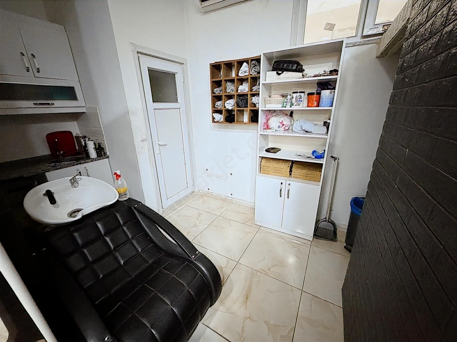 Mehmet Akif'te Satılık 50 M2 Düz Giriş Dükkan Caddeye Çok Yakın - Görsel 7