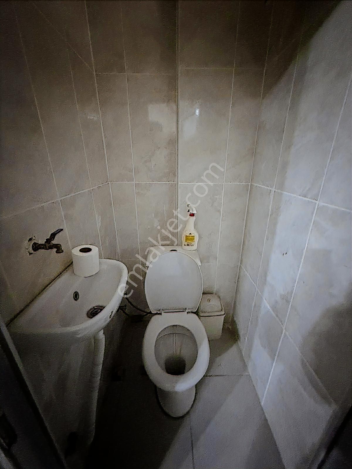 Mehmet Akif'te Satılık 50 M2 Düz Giriş Dükkan Caddeye Çok Yakın - Görsel 9