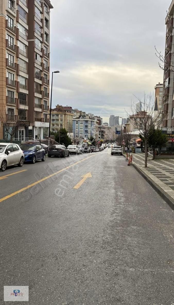 Elalmış Caddesinde Ara Kat Kapalı Otoparklı Balkonlu - Görsel 2