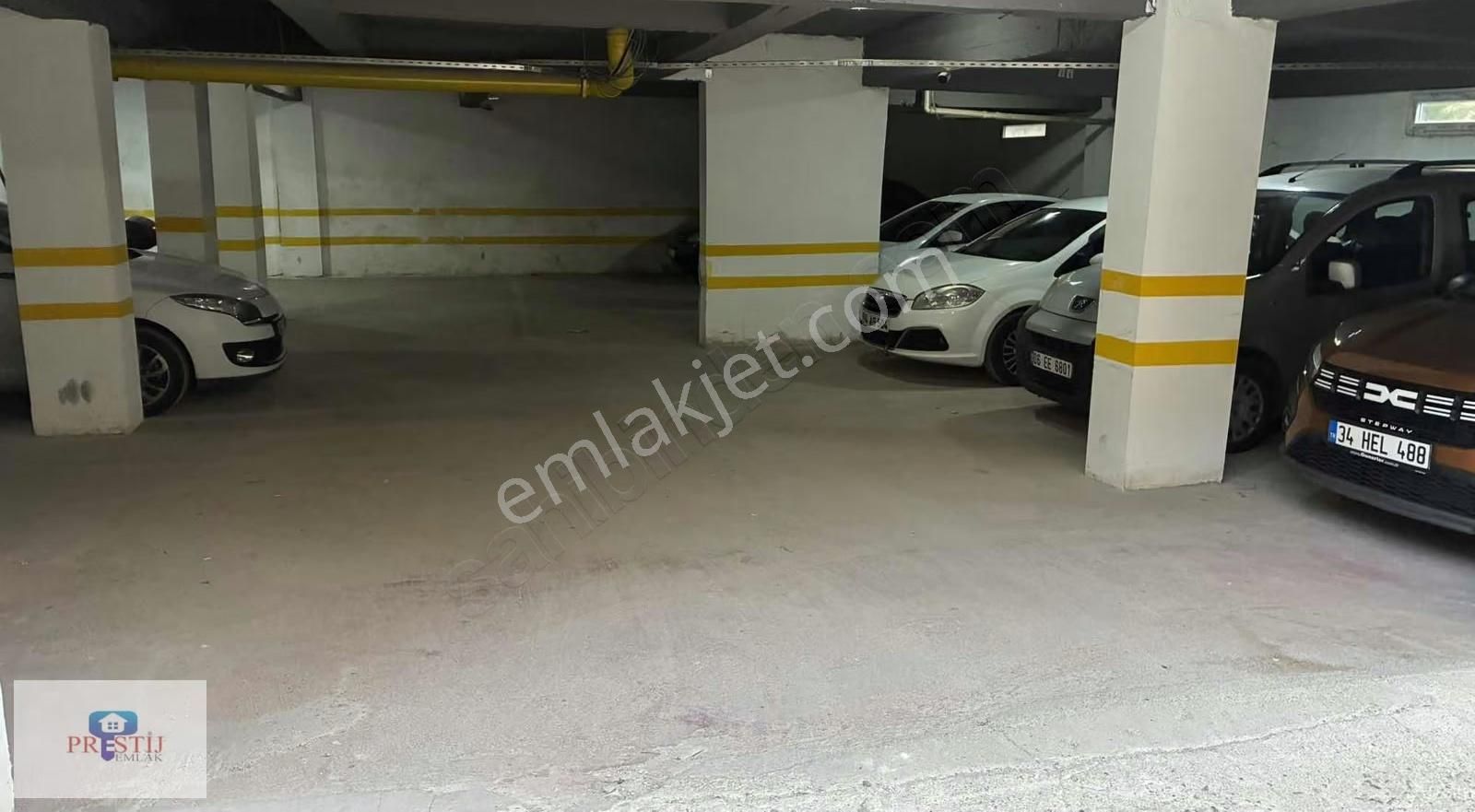 Elalmış Caddesinde Ara Kat Kapalı Otoparklı Balkonlu - Görsel 21