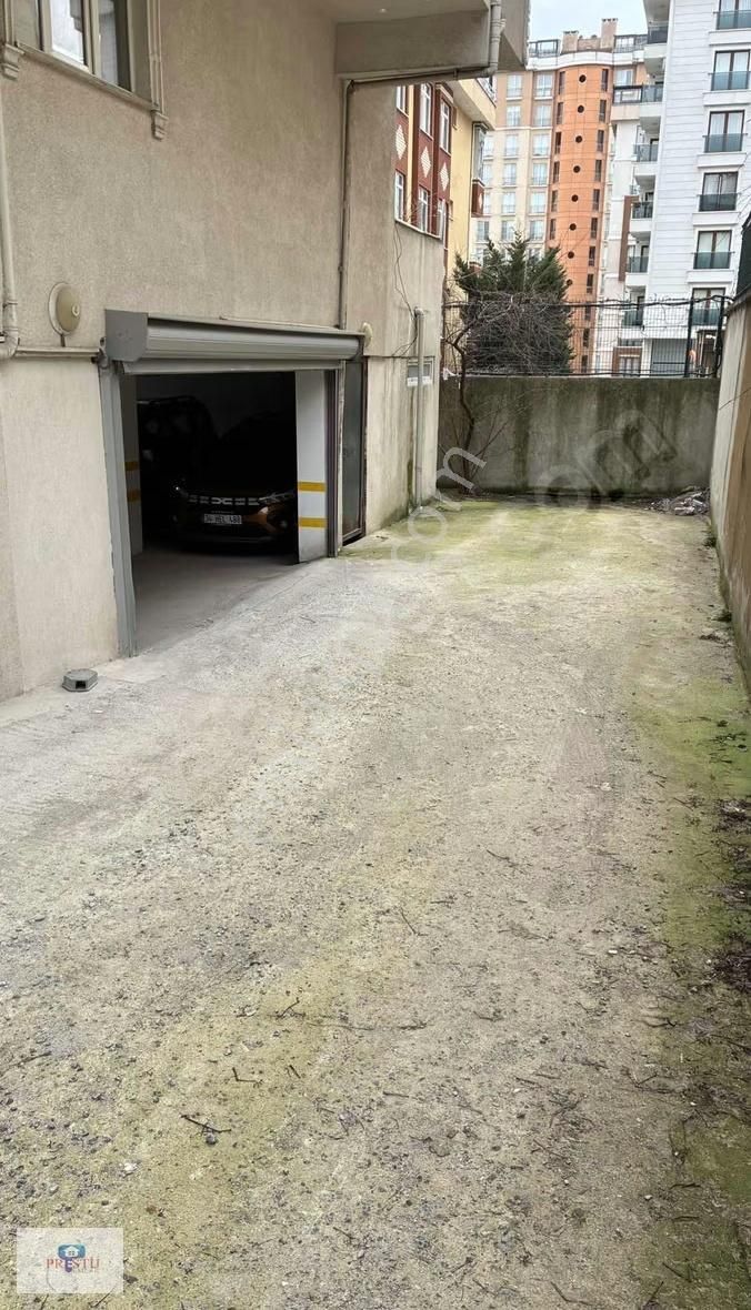 Elalmış Caddesinde Ara Kat Kapalı Otoparklı Balkonlu - Görsel 8