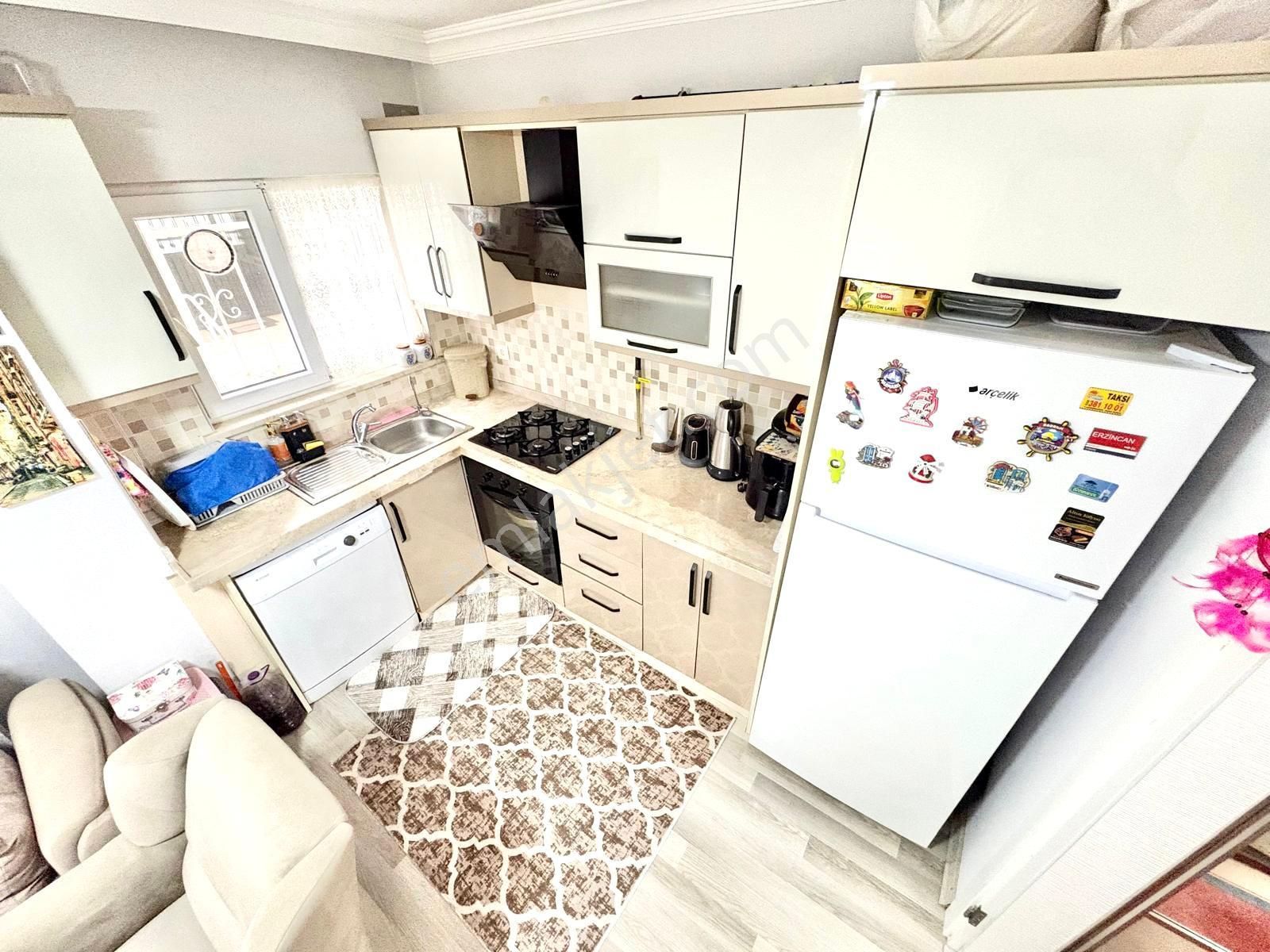 🏡 Referans'tan Altınkum'da Full Eşyalı Denize 100 Metre 2+1 Daire