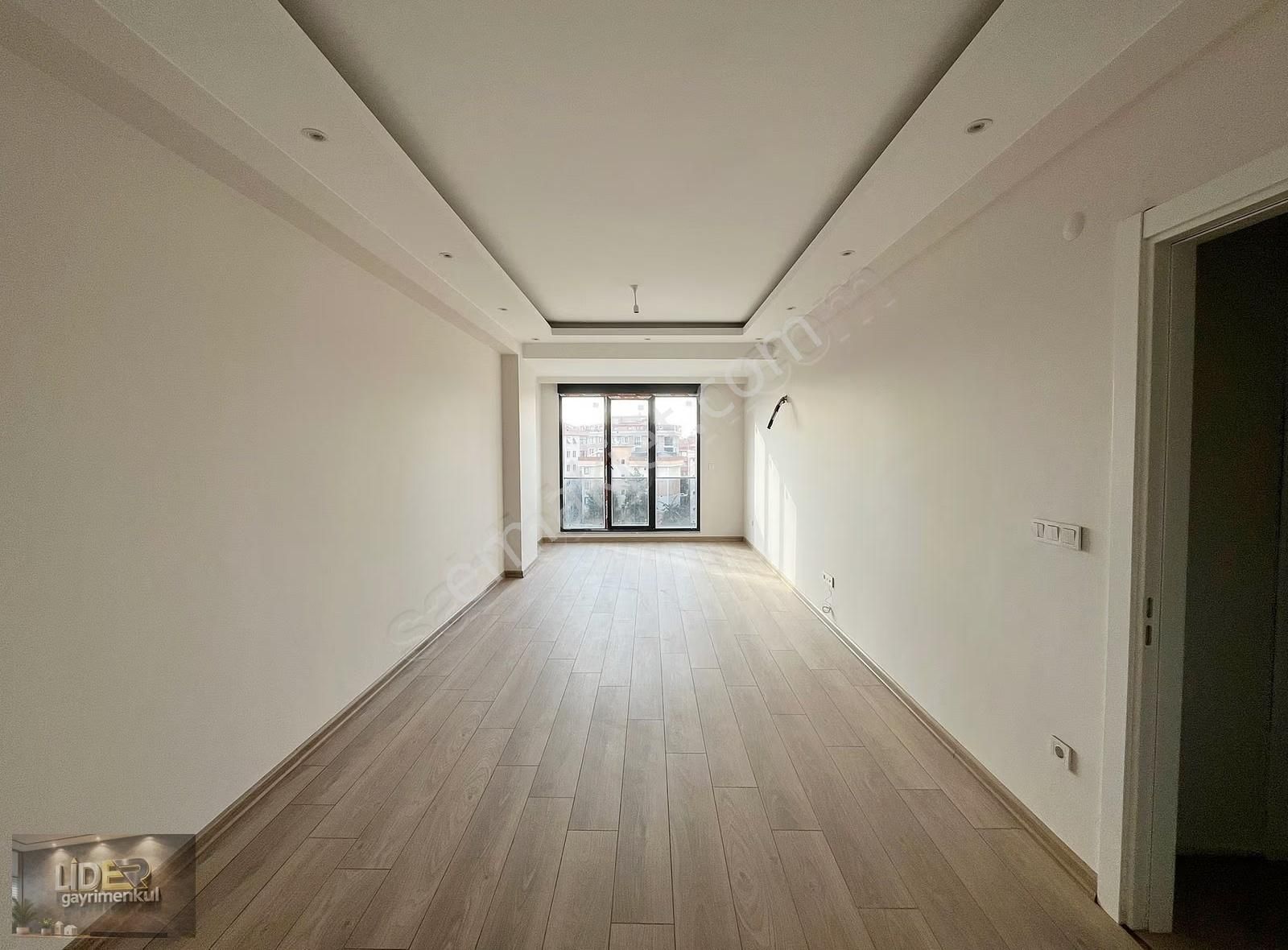 Lider'den Küçükyalı'da Komple Ön Cephe 4.kat 105m2 Sıfır 2+1....