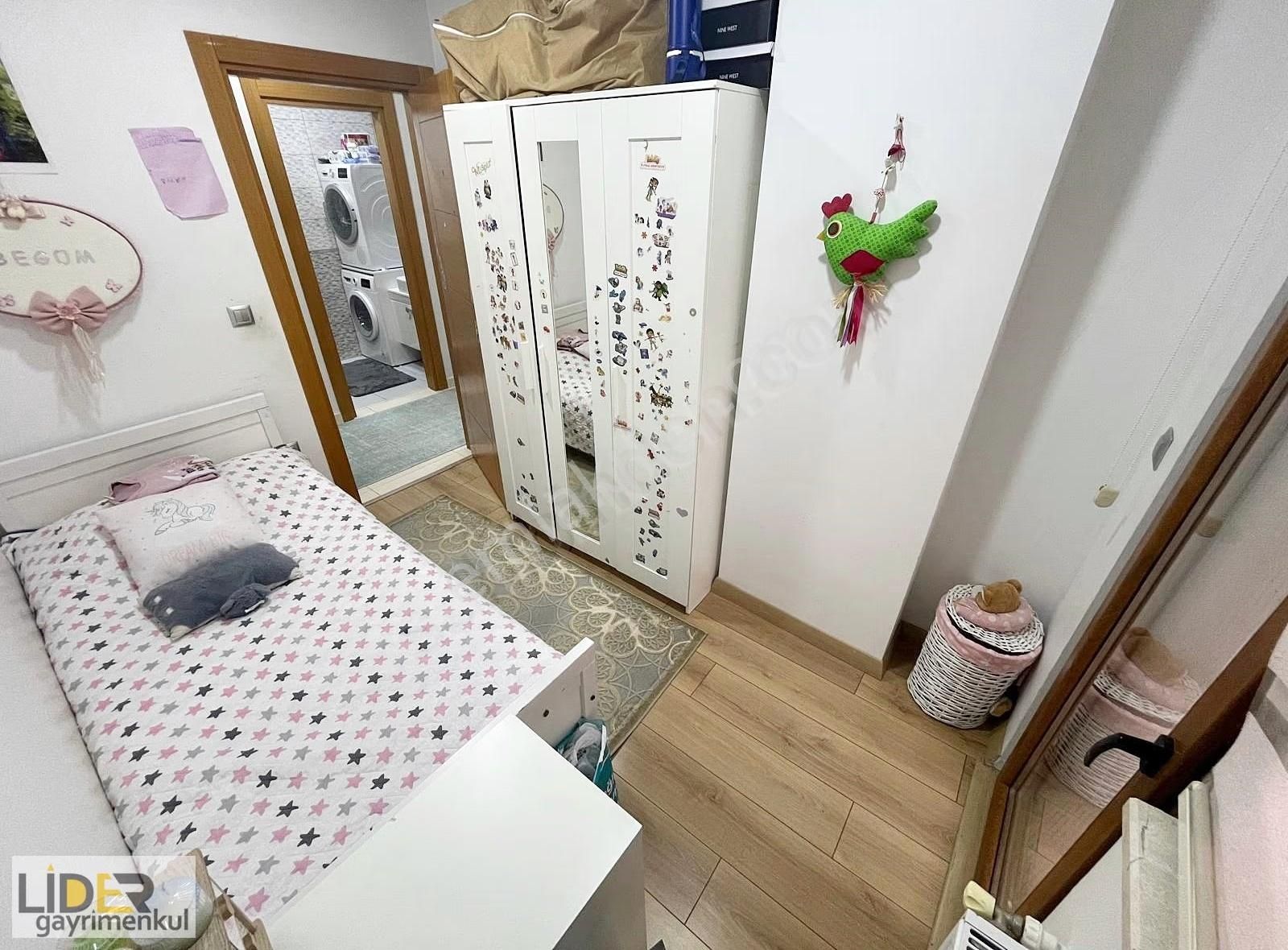 Lider'den İdealtepe Marmaray'da Ebeveyn Banyolu Ara Katta 3+1 - Görsel 26