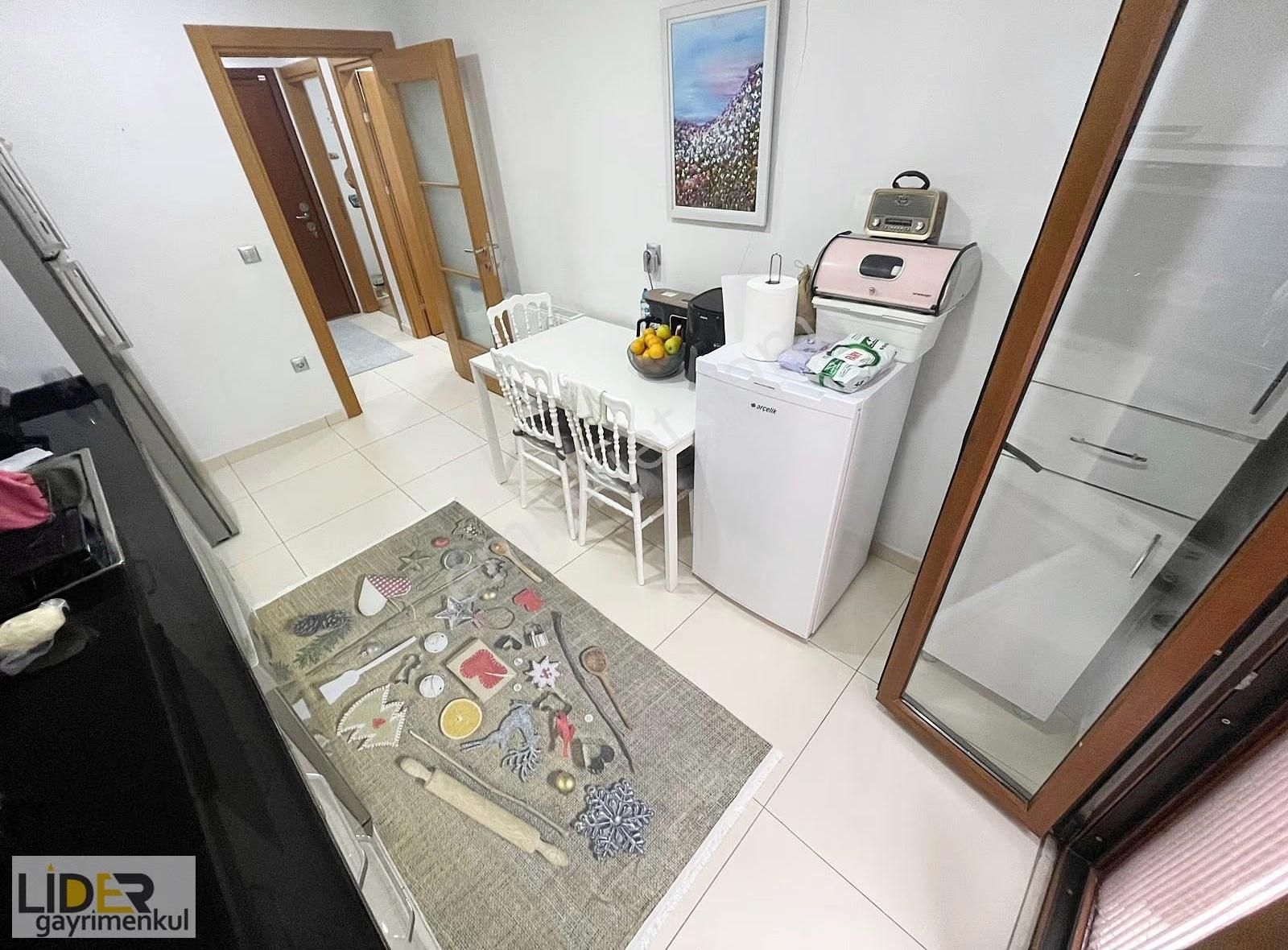 Lider'den İdealtepe Marmaray'da Ebeveyn Banyolu Ara Katta 3+1 - Görsel 6