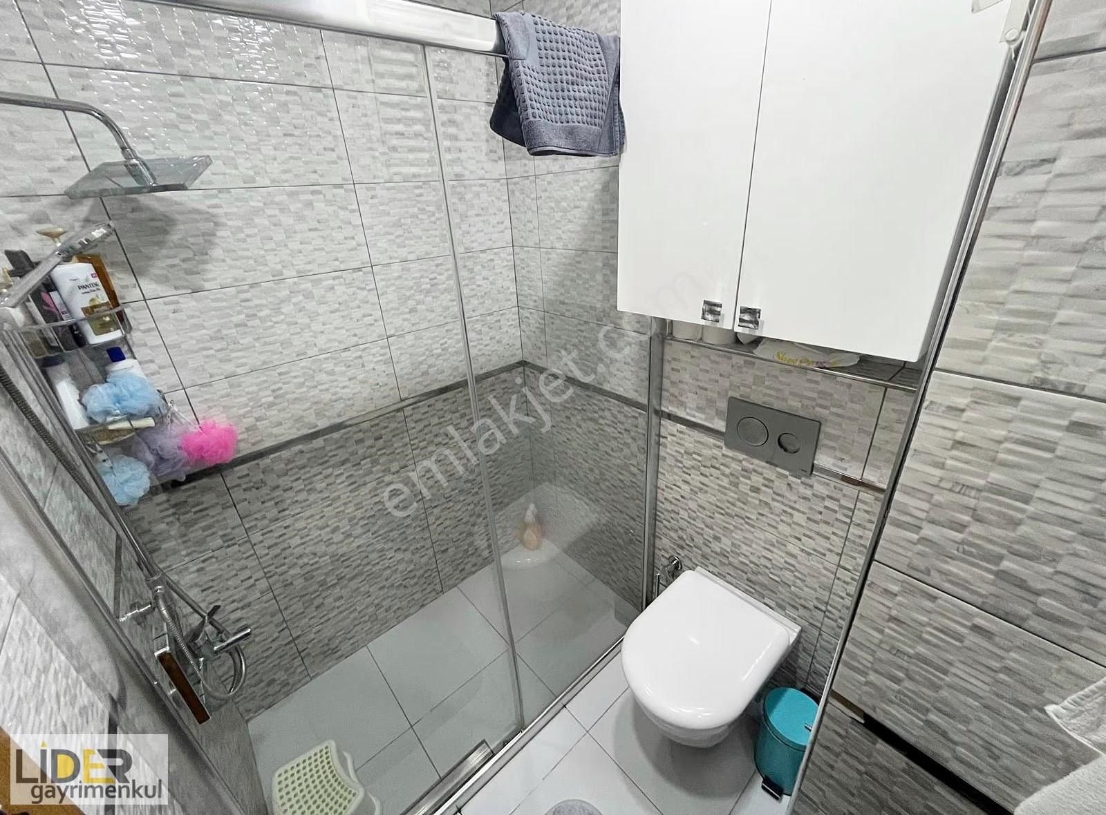 Lider'den İdealtepe Marmaray'da Ebeveyn Banyolu Ara Katta 3+1 - Görsel 25