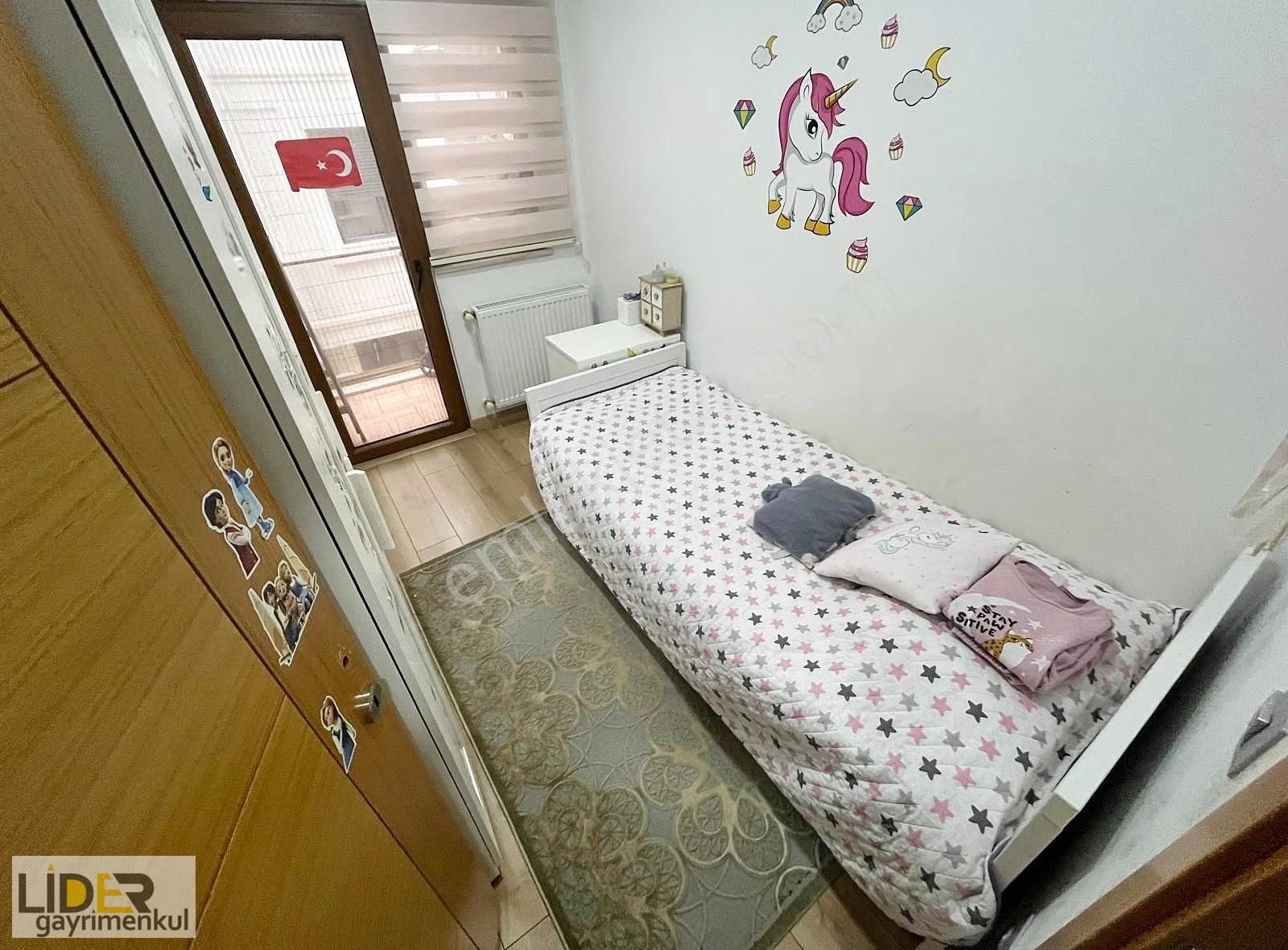 Lider'den İdealtepe Marmaray'da Ebeveyn Banyolu Ara Katta 3+1 - Görsel 27