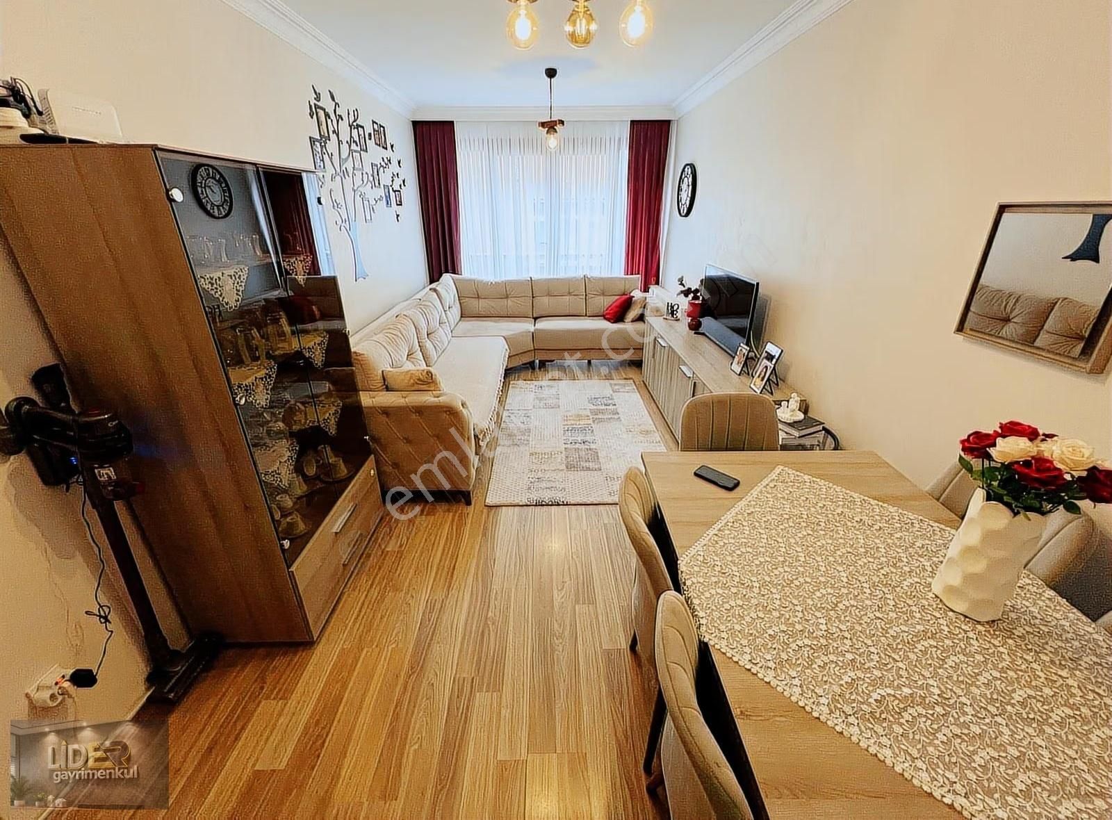 Lider'den Bağlarbaşında Genç Binada Minibüse 2.bina Ayrı M. 2+1