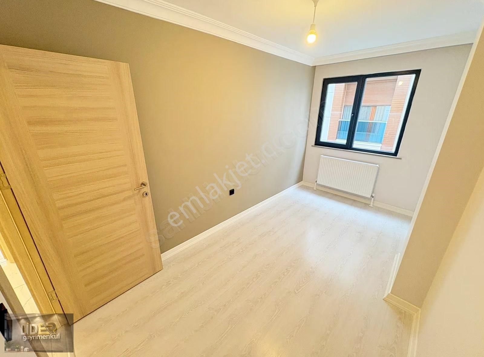 Lider'den Küçükyalı'da Merkezi Konumda Balkonlu 80m² Sıfır 2+1! - Görsel 26