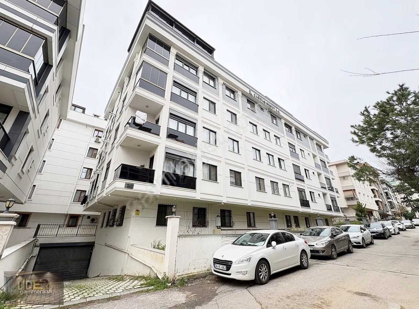 Lider'den Küçükyalı'da Merkezi Konumda Balkonlu 80m² Sıfır 2+1!