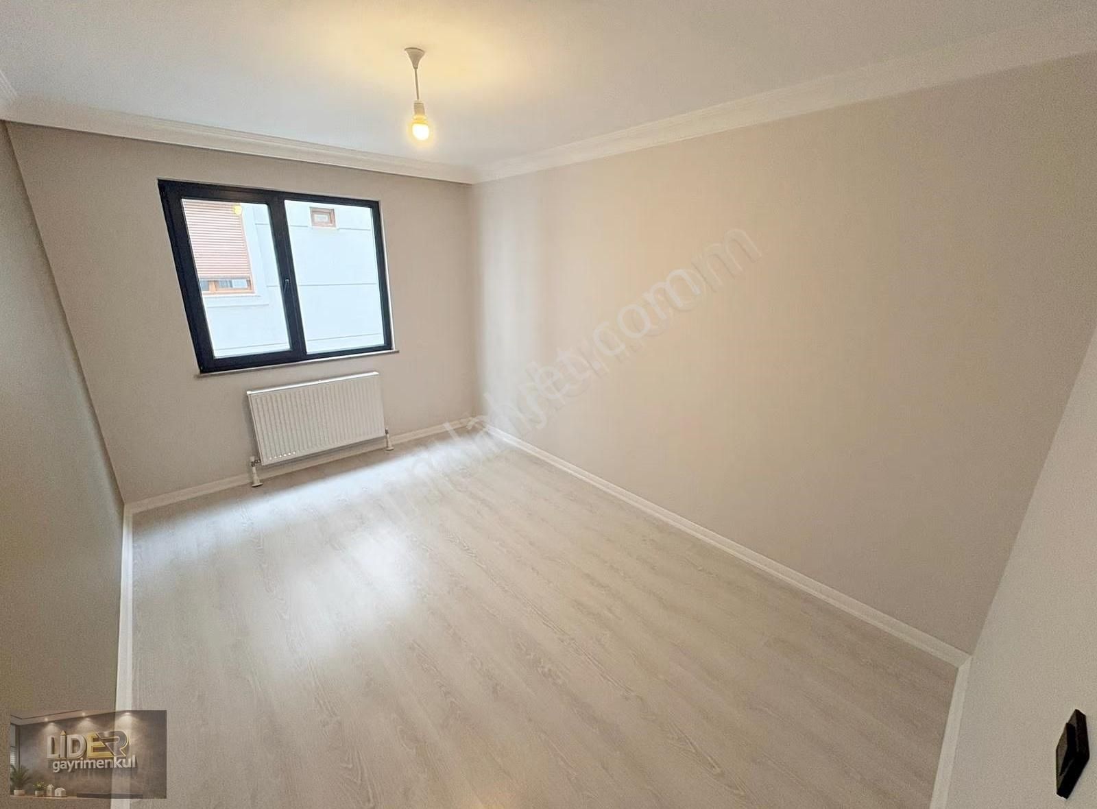 Lider'den Küçükyalı'da Merkezi Konumda Balkonlu 80m² Sıfır 2+1! - Görsel 22