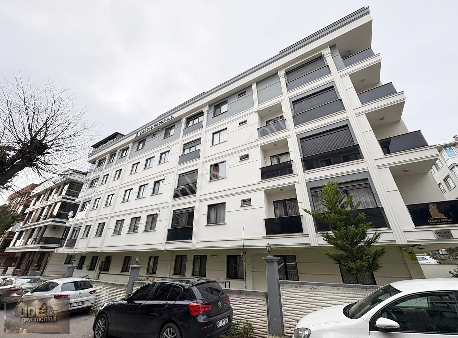 Lider'den Küçükyalı'da Merkezi Konumda Balkonlu 80m² Sıfır 2+1! - Görsel 6