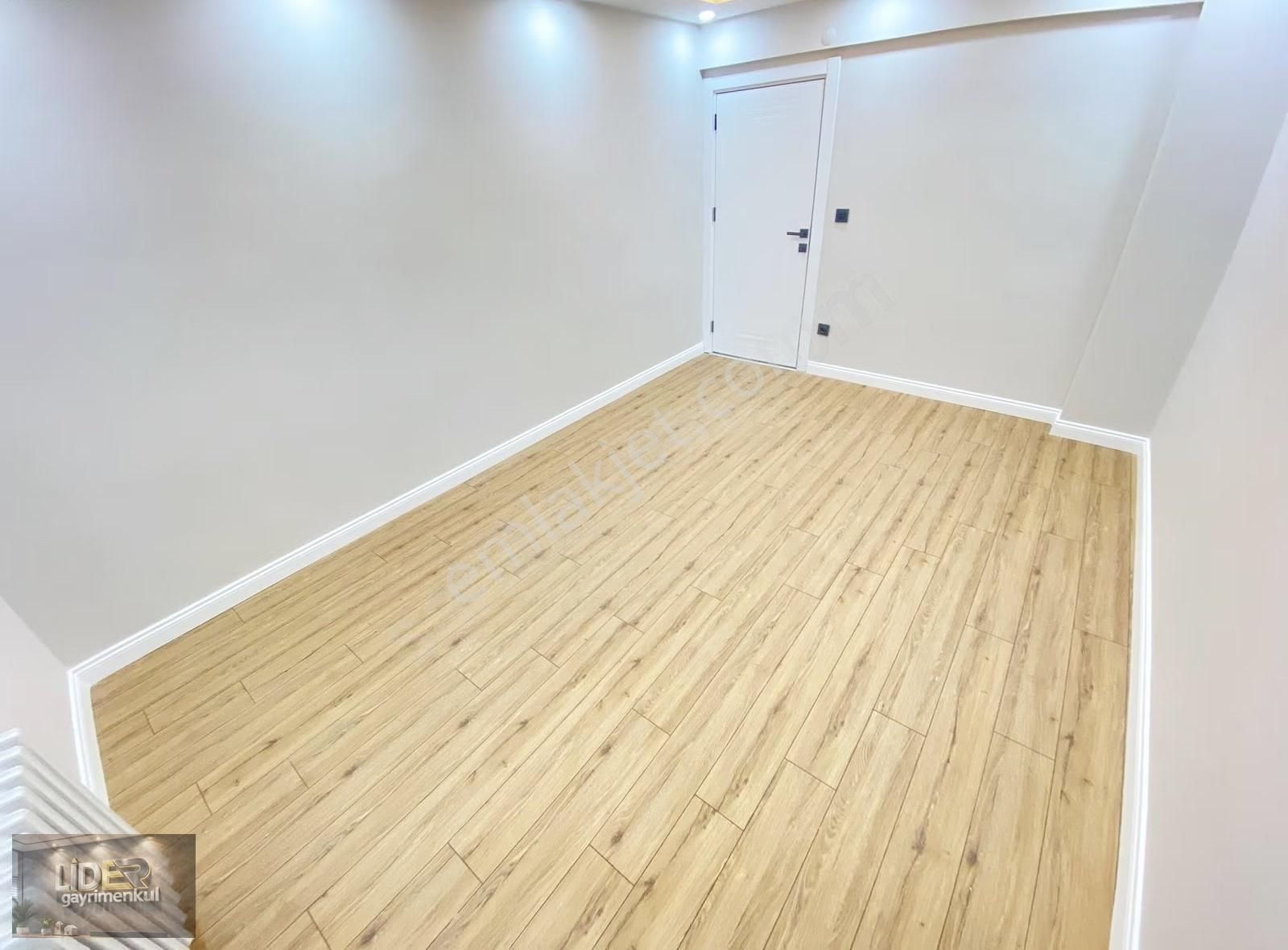 Lider'den Çamlık'ta A'dan Z'ye Yenilenmiş Çift Balkonlu 60m2 1+1 - Görsel 13