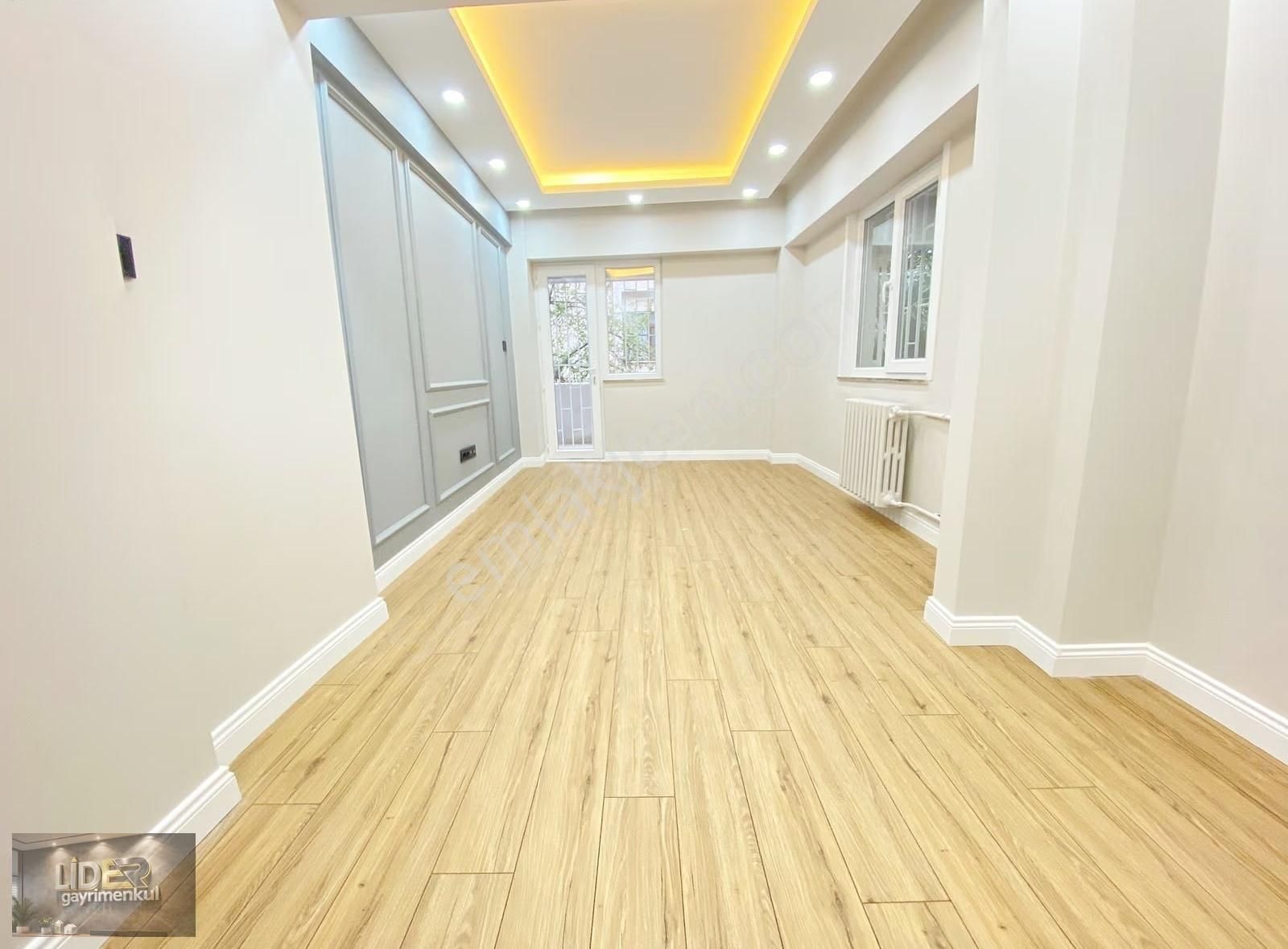 Lider'den Çamlık'ta A'dan Z'ye Yenilenmiş Çift Balkonlu 60m2 1+1 - Görsel 21