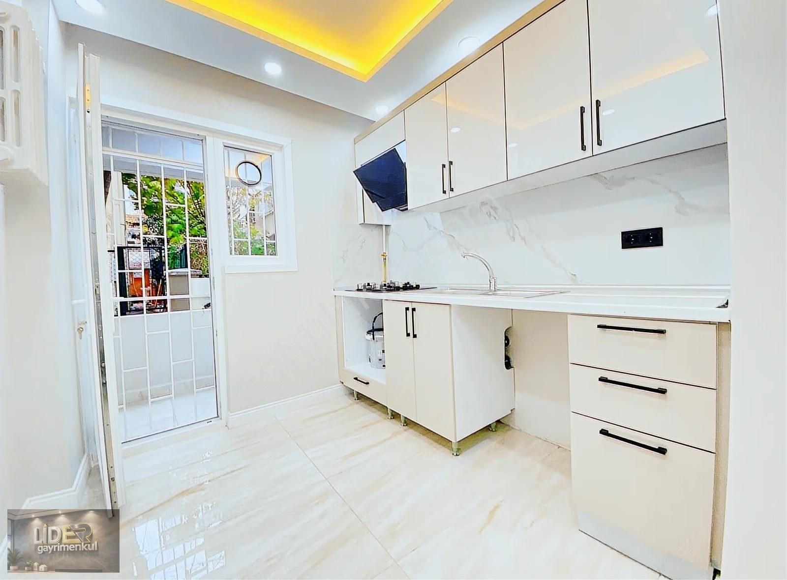 Lider'den Çamlık'ta A'dan Z'ye Yenilenmiş Çift Balkonlu 60m2 1+1 - Görsel 26