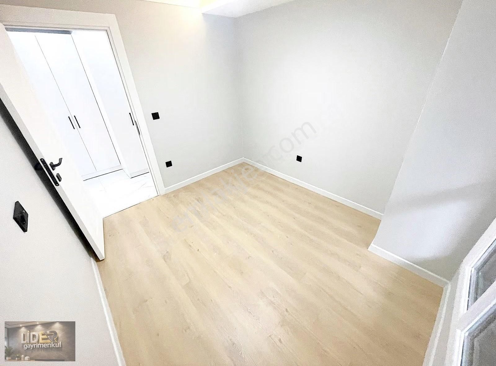 Lider'den İdealtepede Sıfır 2+1 Geniş Bahçe Teraslı - Görsel 20