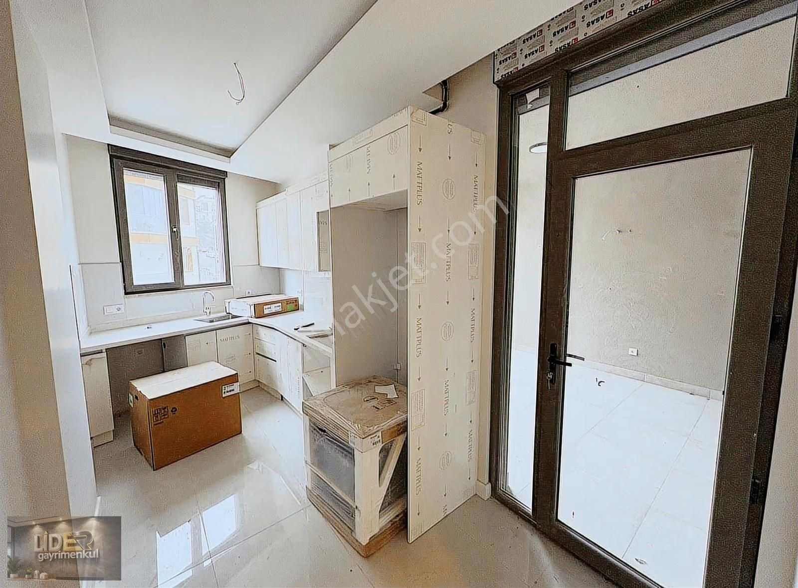 Lider'den İdealtepe Işıklarda Ön Cephe Balkonlu 2.kat 103m² 2+1 - Görsel 9