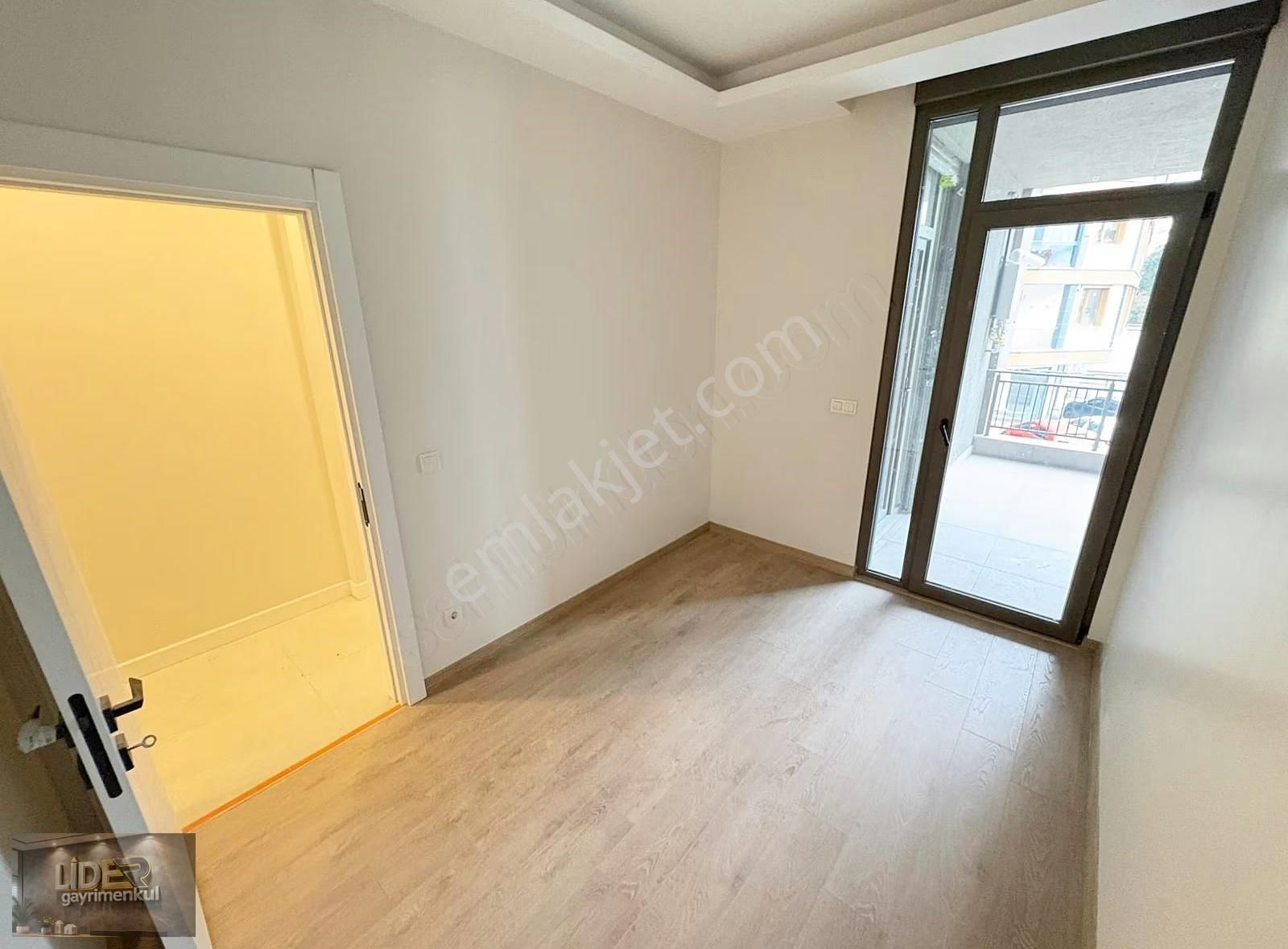 Lider'den İdealtepe Işıklarda Ön Cephe Balkonlu 2.kat 103m² 2+1 - Görsel 13