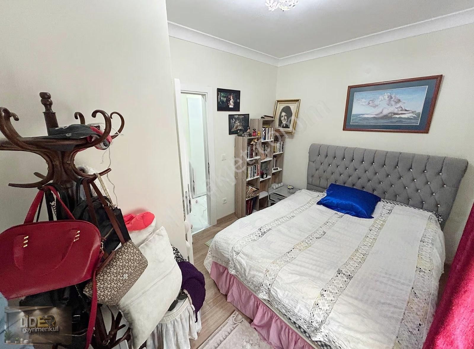 Lider'den Marmaray'a Yakın 4.katta Geniş Lüks Ferah 2+1 - Görsel 33