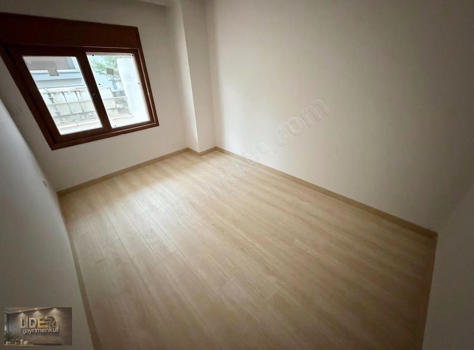 Lider'de İdealtepe Özel Bahçe Kullanımlı Ayrı Mutfaklı Sıfır 1+1 - Görsel 8