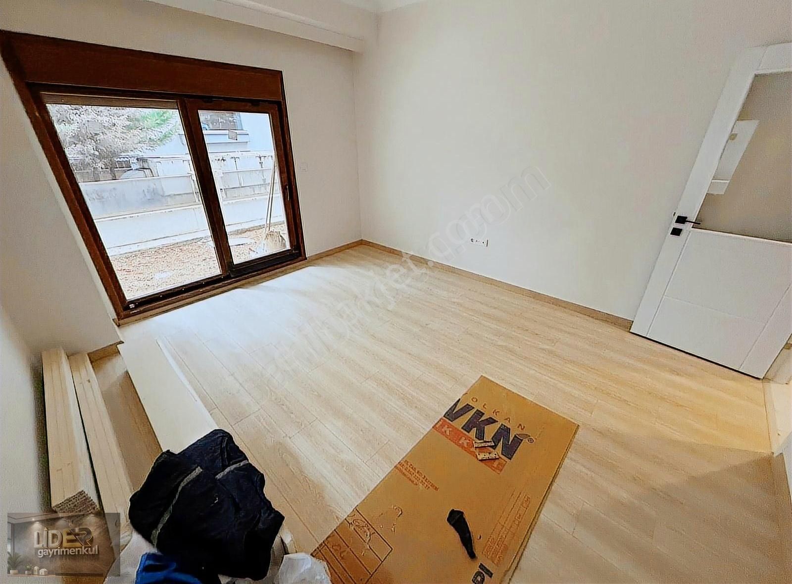 Lider'de İdealtepe Özel Bahçe Kullanımlı Ayrı Mutfaklı Sıfır 1+1 - Görsel 6