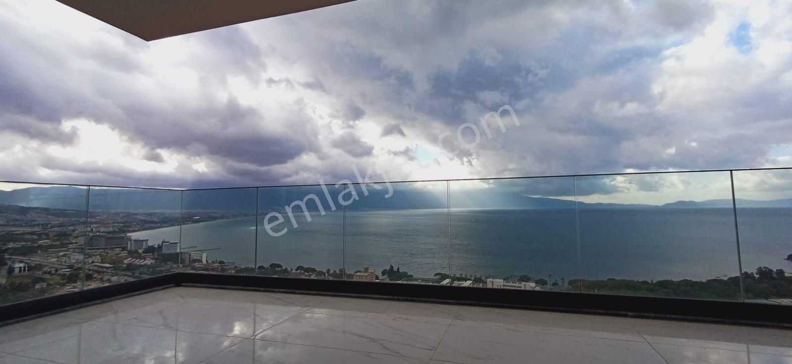Havuzlu Sitede Panoromik Deniz Manzaralı 3+1 - Görsel 25