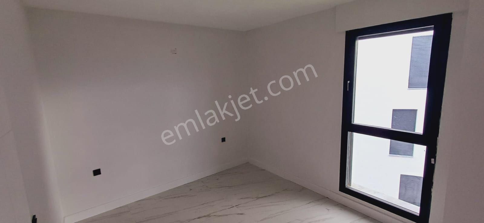 Havuzlu Sitede Panoromik Deniz Manzaralı 3+1 - Görsel 13