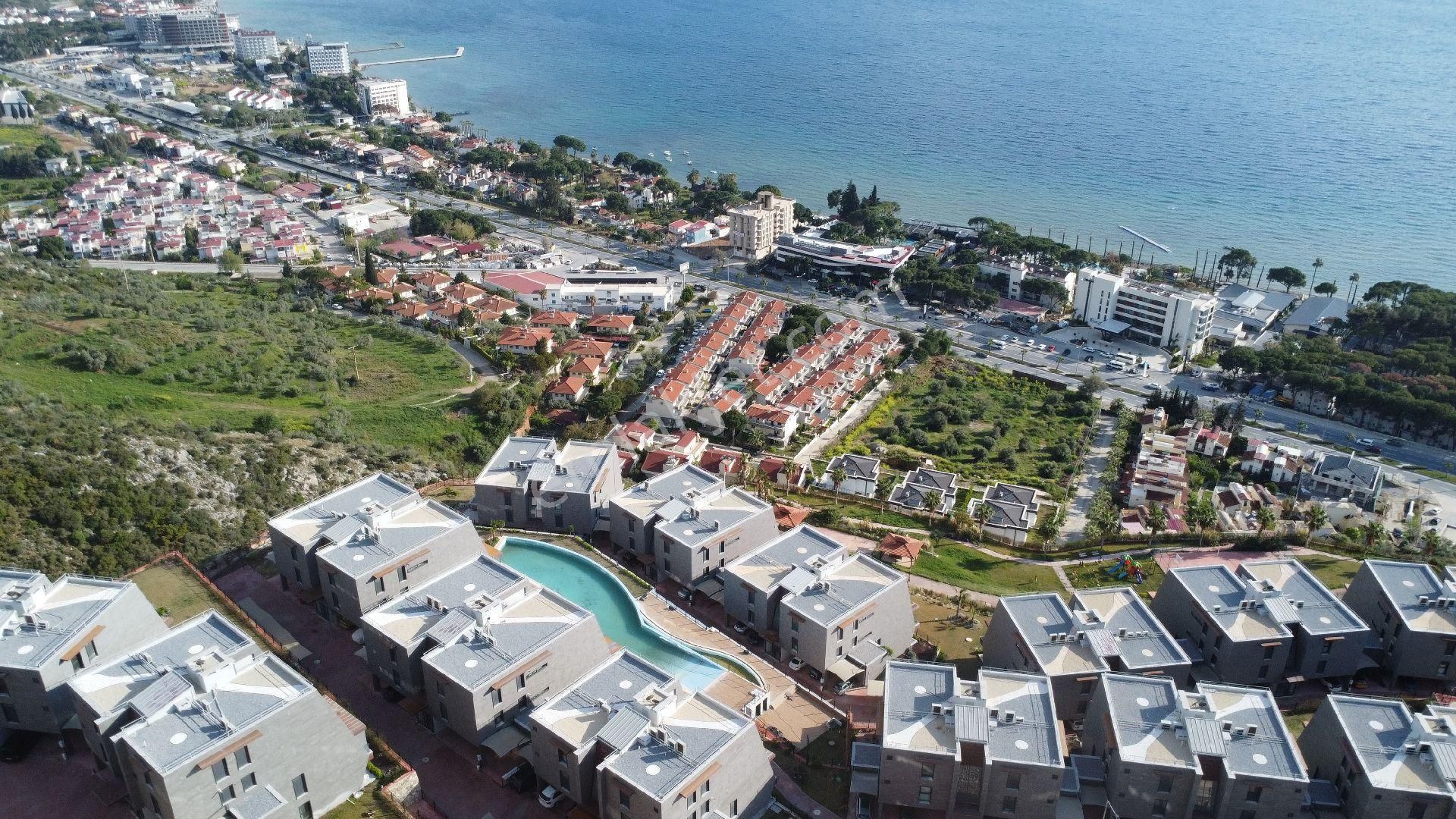 Havuzlu Sitede Panoromik Deniz Manzaralı 3+1 - Görsel 33