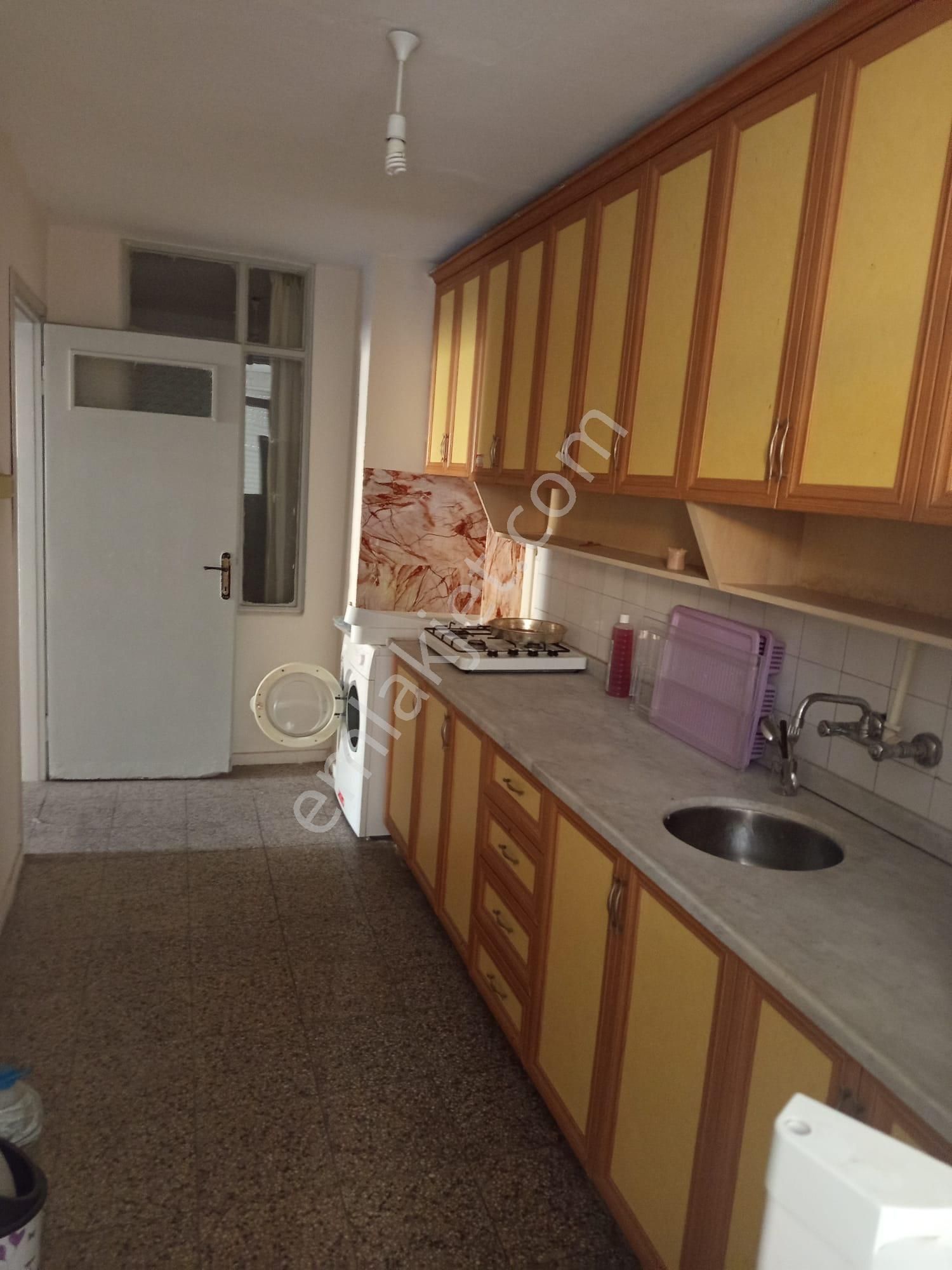 Eşyalı 2+1yeşilyurt Barajyolu 4-4katı Altun Blv Üzeri 2balkon Kiler Kap.mutfak 18,000tl 140m2