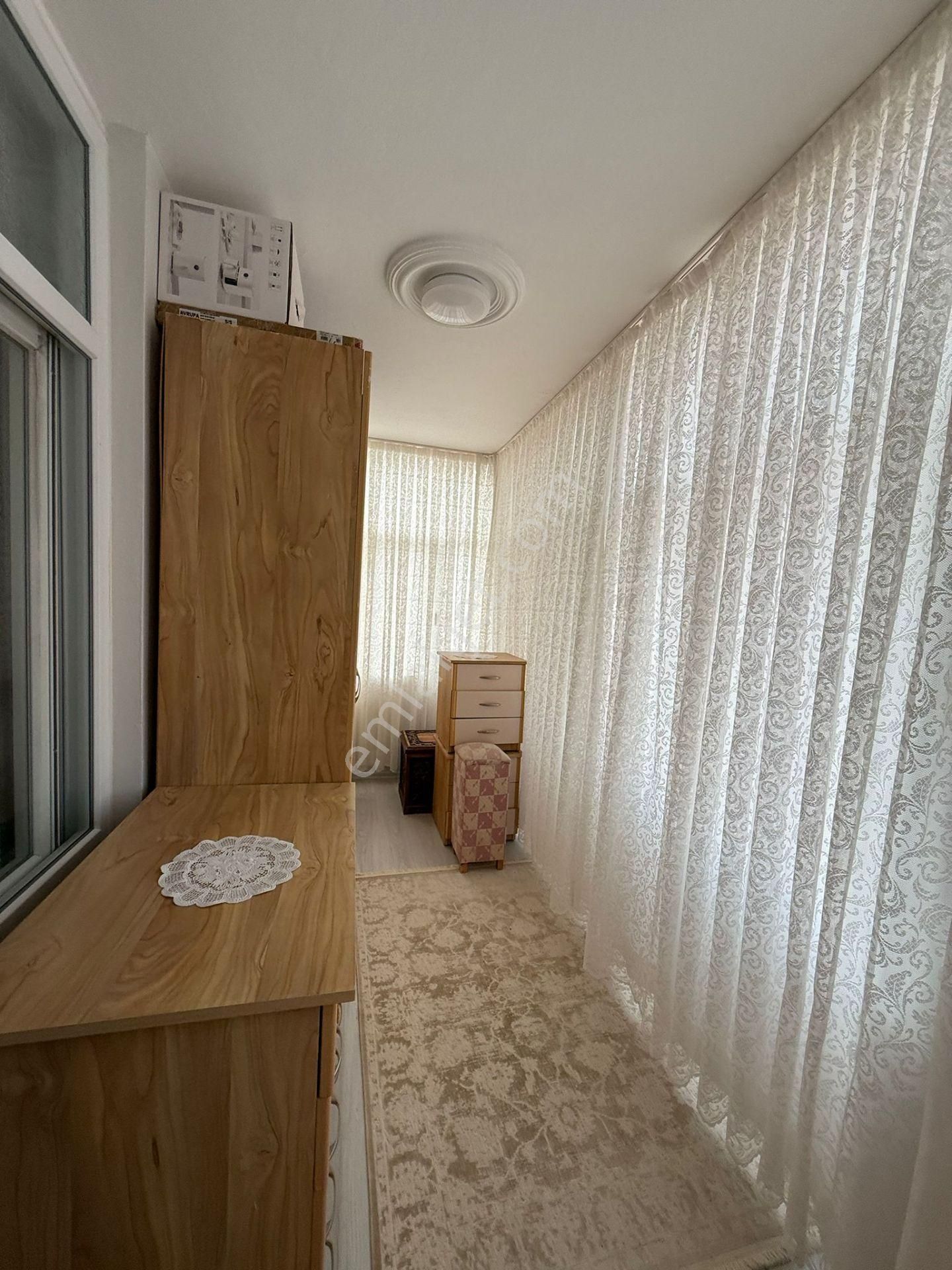 4+1mahfesığmaz 9-6 Katı 2banyo Full Yapılı 21-25yaş 180m2 Kiler Ç.odası Hasarsız Gdb Cephe - Görsel 16