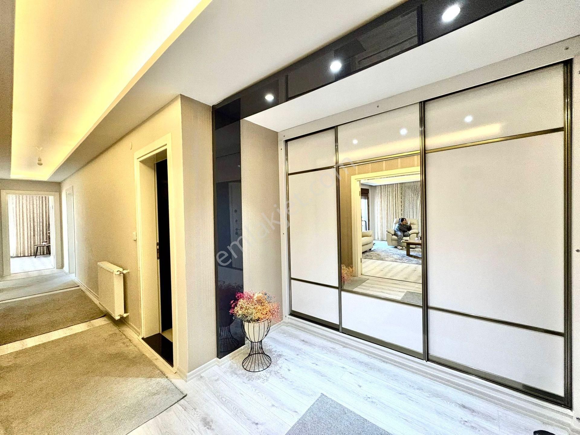 🏡 Referans'tan İkizçay'da Geniş Şık Tasarımlı 3+ 1 Daire - Görsel 11