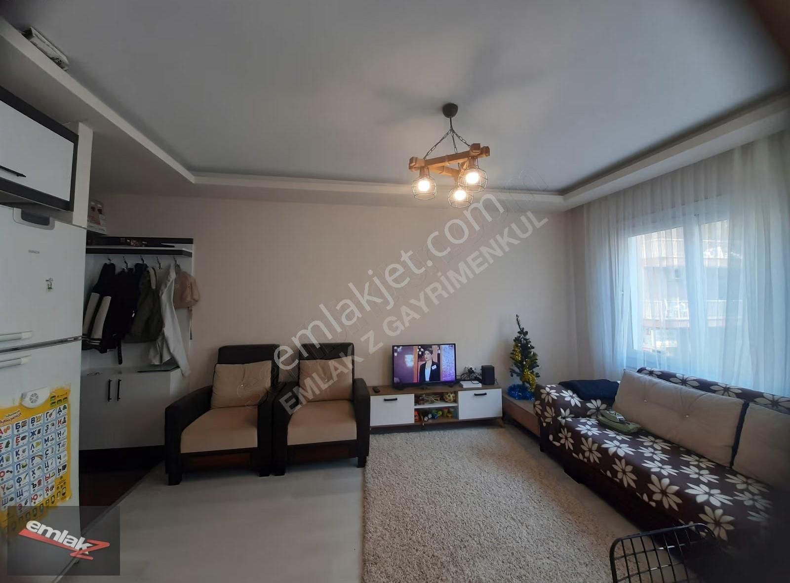 Güvenevler'de Eşyalı, Doğalgaz 2+1 Kiralık Daire (forum Yakını) - Görsel 2