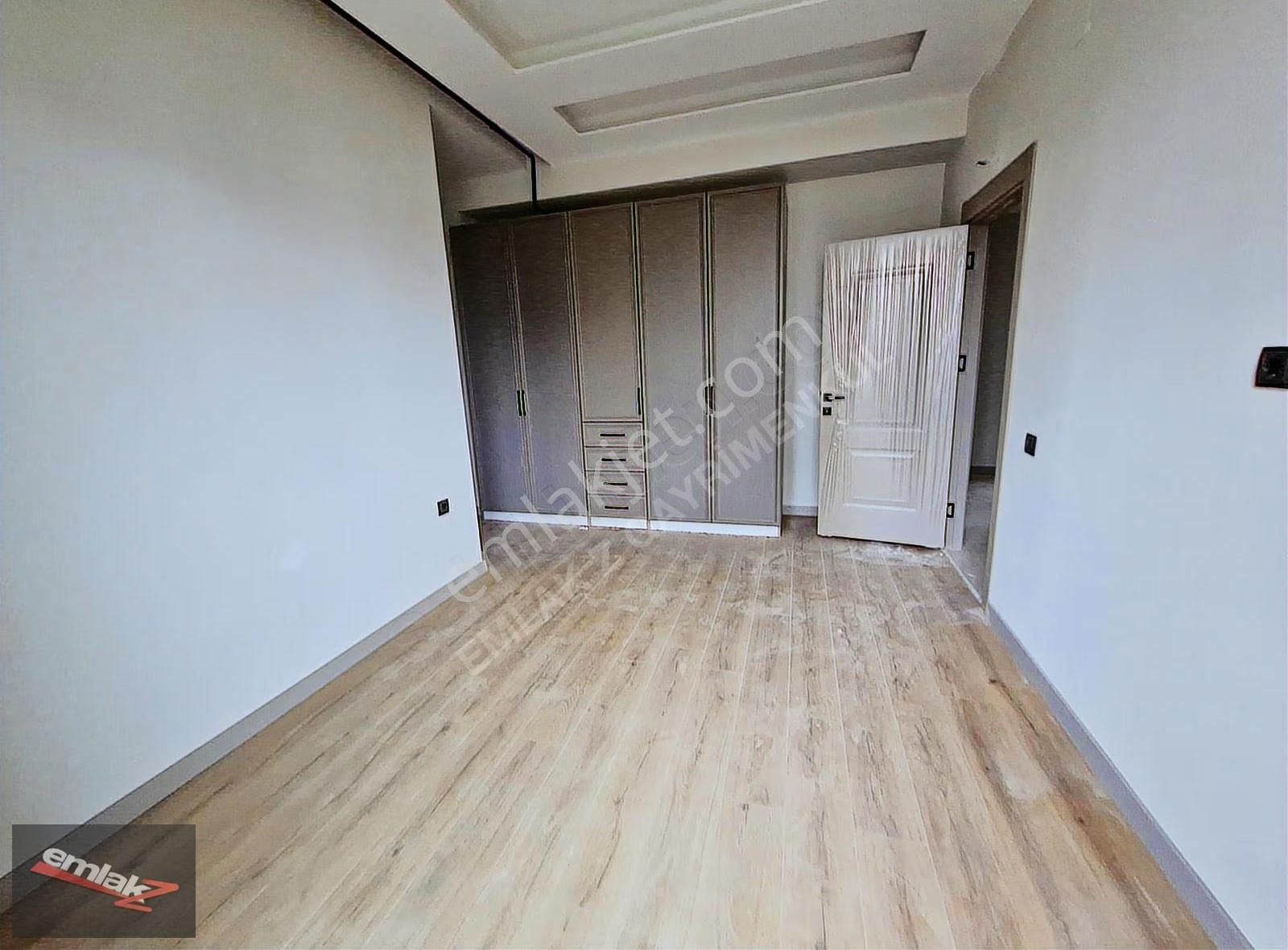 Emlak Z' Den ⫸fırsat⫸ Üniversite Cad. 2+1 Yerden Isıtmalı Daire - Görsel 16