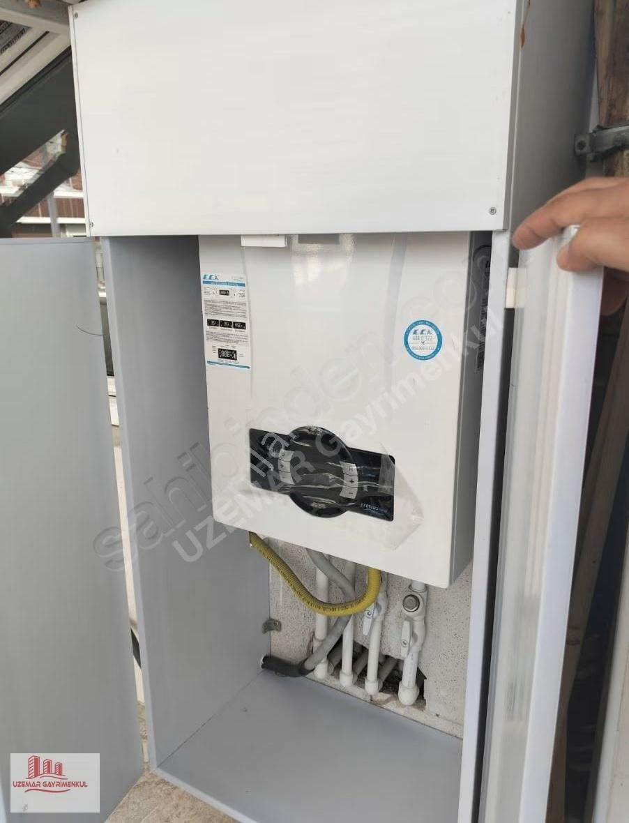 Uzemar'dan Kiralık 2+1 Çatı Kat Eşyalı - Görsel 10