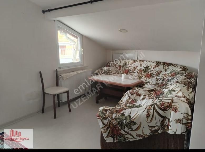 Uzemar'dan Kiralık 2+1 Çatı Kat Eşyalı - Görsel 4