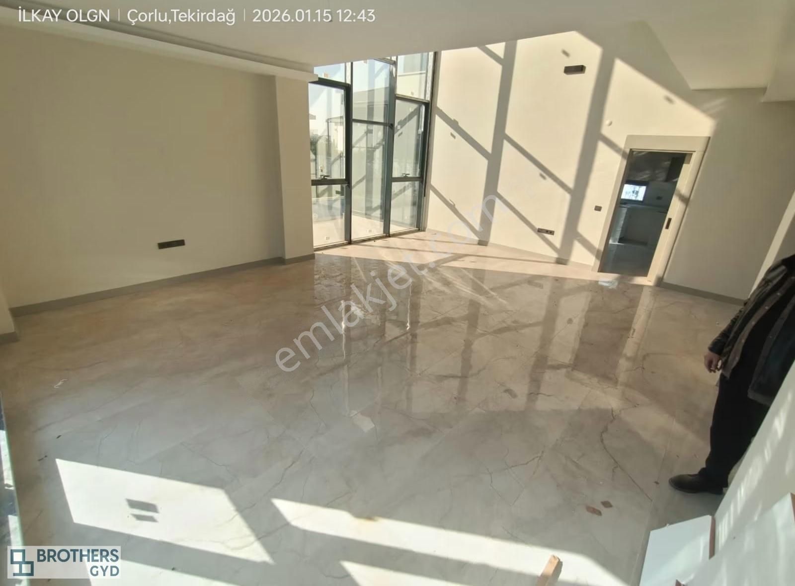 Brothersdan Önerlerde 560m2 Arsa Paylı Müstakil Havuzlu Villa - Görsel 7