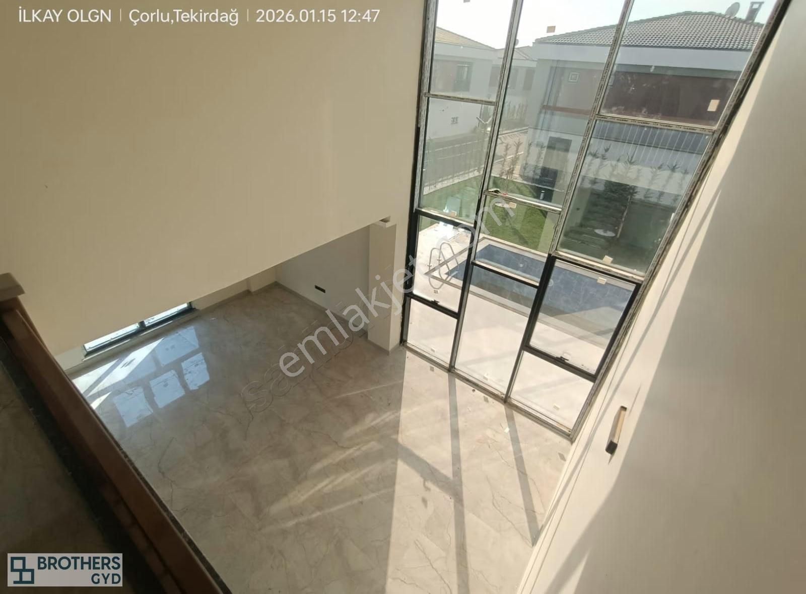 Brothersdan Önerlerde 560m2 Arsa Paylı Müstakil Havuzlu Villa - Görsel 2