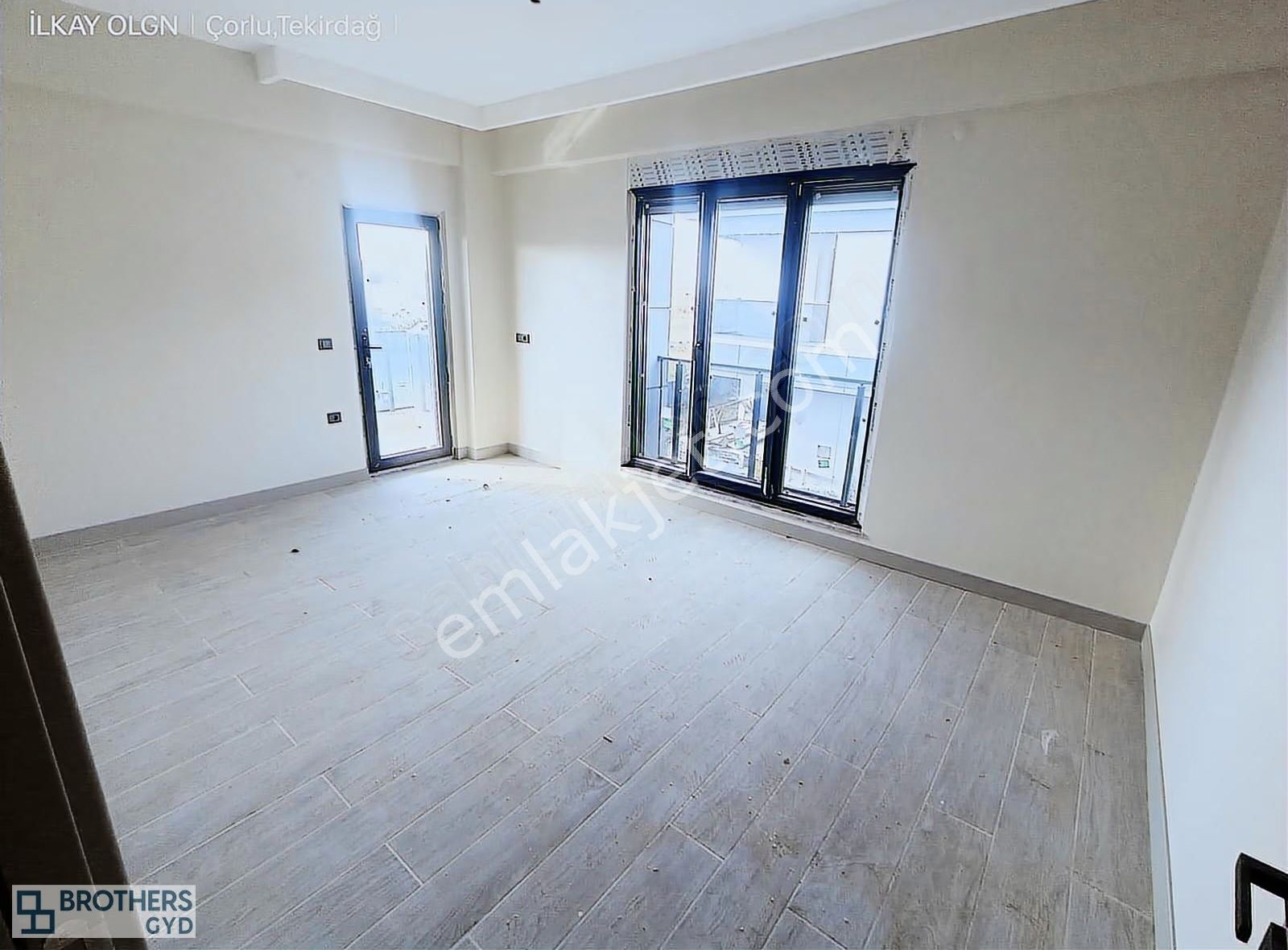 Brothersdan Önerlerde 560m2 Arsa Paylı Müstakil Havuzlu Villa - Görsel 27