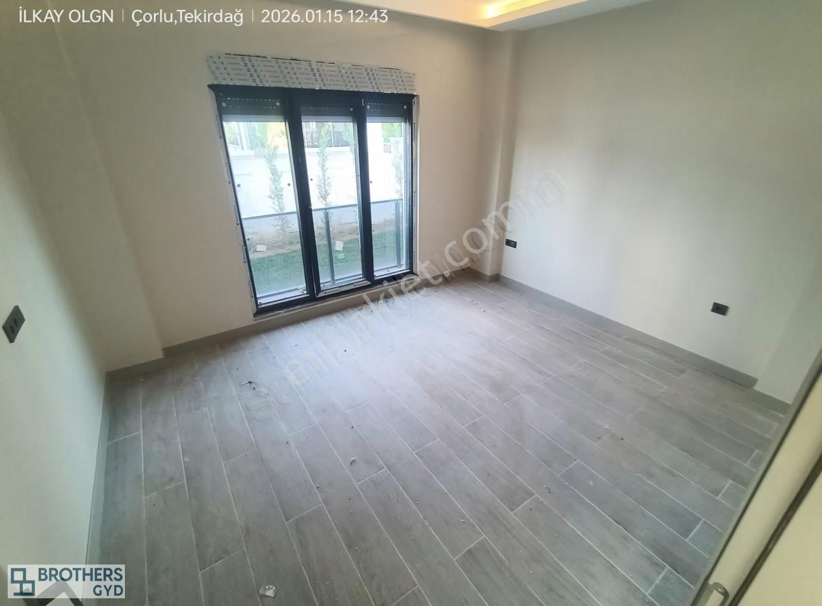 Brothersdan Önerlerde 560m2 Arsa Paylı Müstakil Havuzlu Villa - Görsel 4
