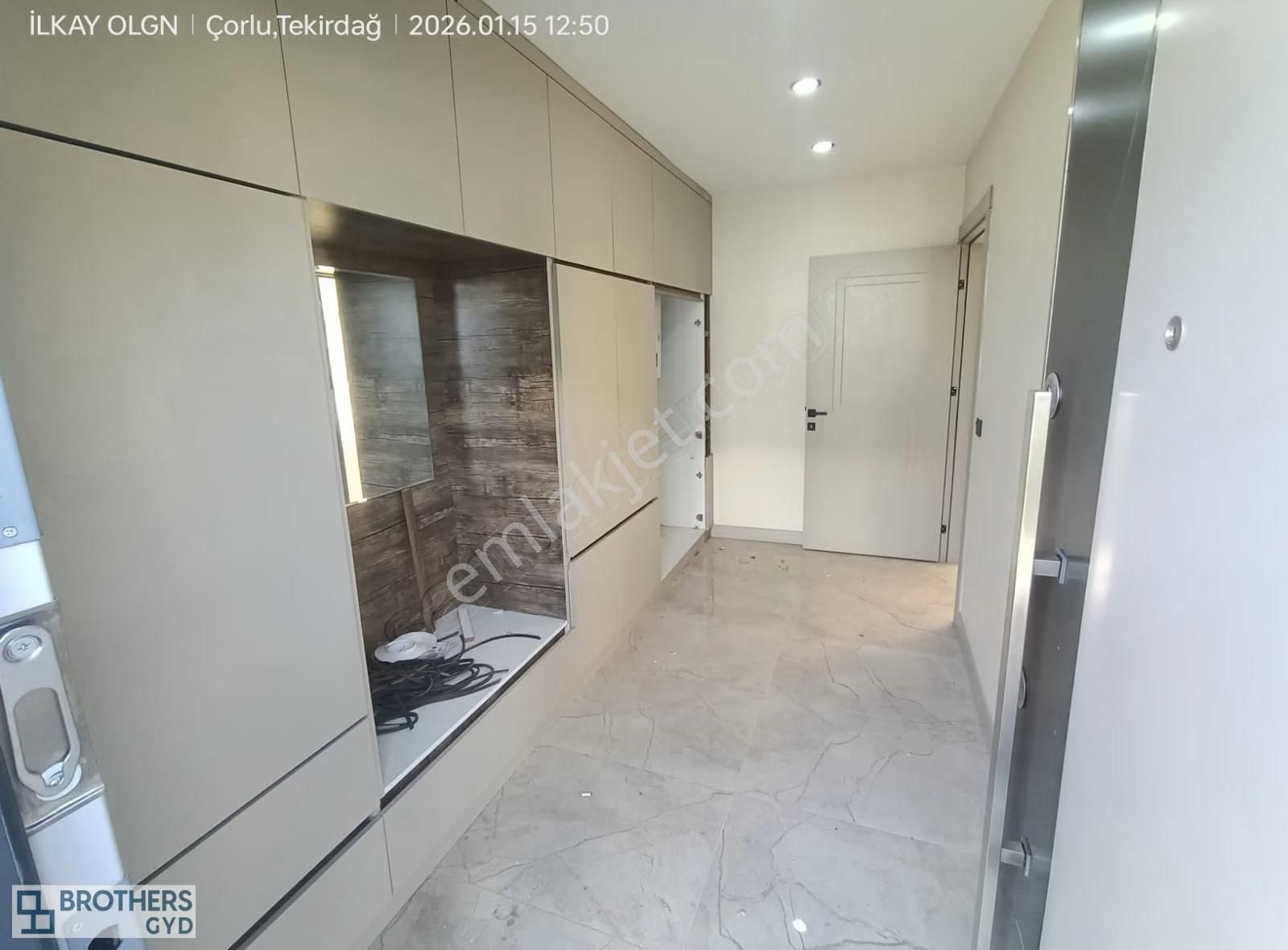 Brothersdan Önerlerde 560m2 Arsa Paylı Müstakil Havuzlu Villa - Görsel 13