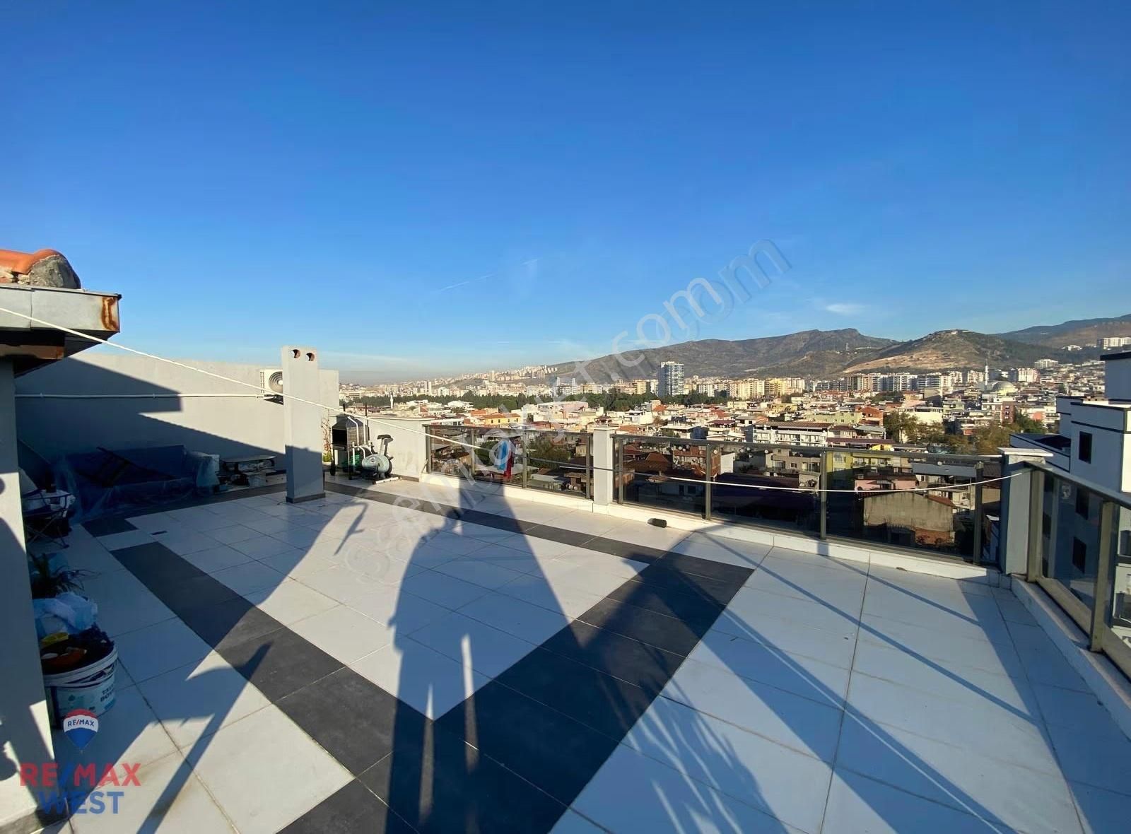 Bayraklı Emek Mahallesi Satılık Geniş Teraslı 4+1 Dubleks Daire - Görsel 10