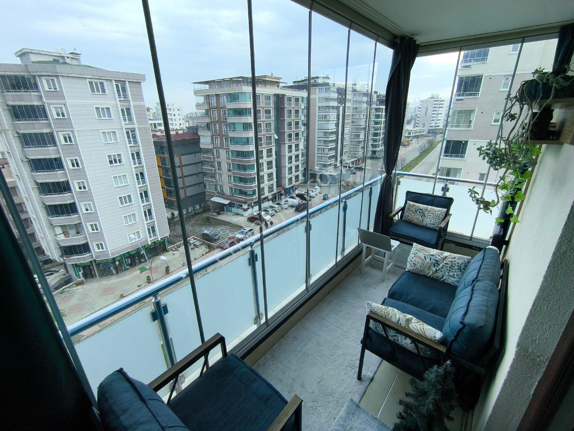 Cağaloğlu Cadde Cepheli Deniz Manzaralı Harika Konumda - Görsel 5