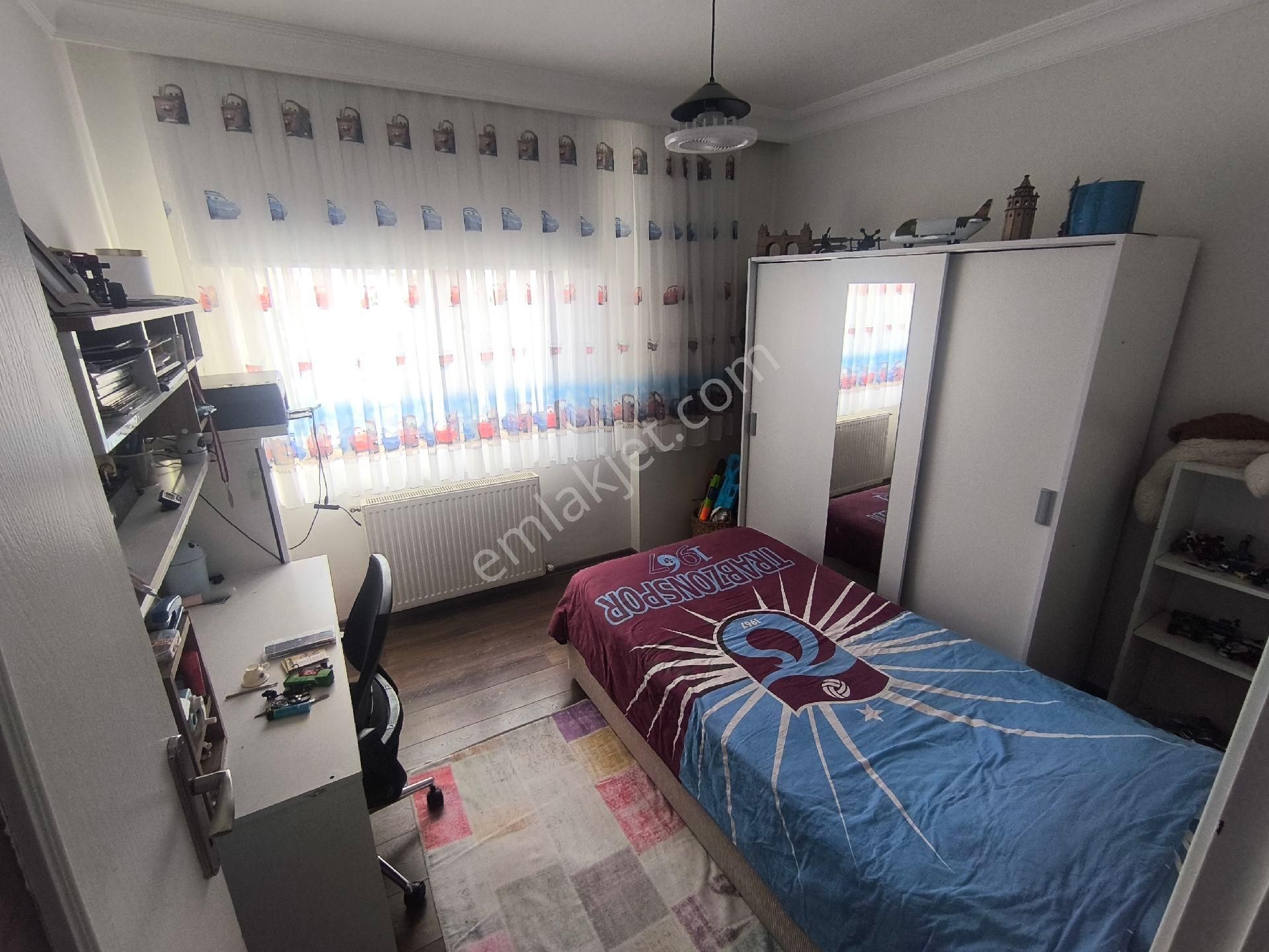 Cağaloğlu Cadde Cepheli Deniz Manzaralı Harika Konumda - Görsel 15