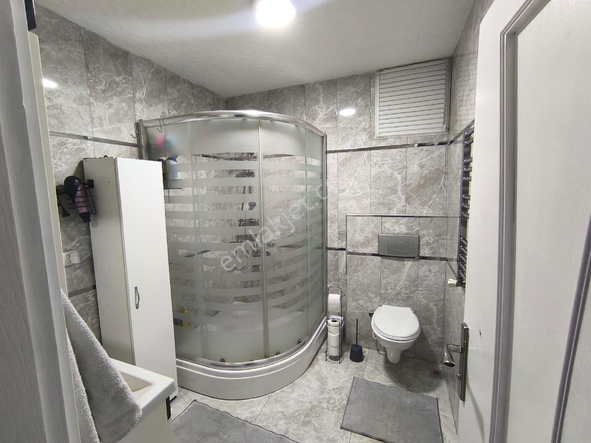 Cağaloğlu Cadde Cepheli Deniz Manzaralı Harika Konumda - Görsel 16