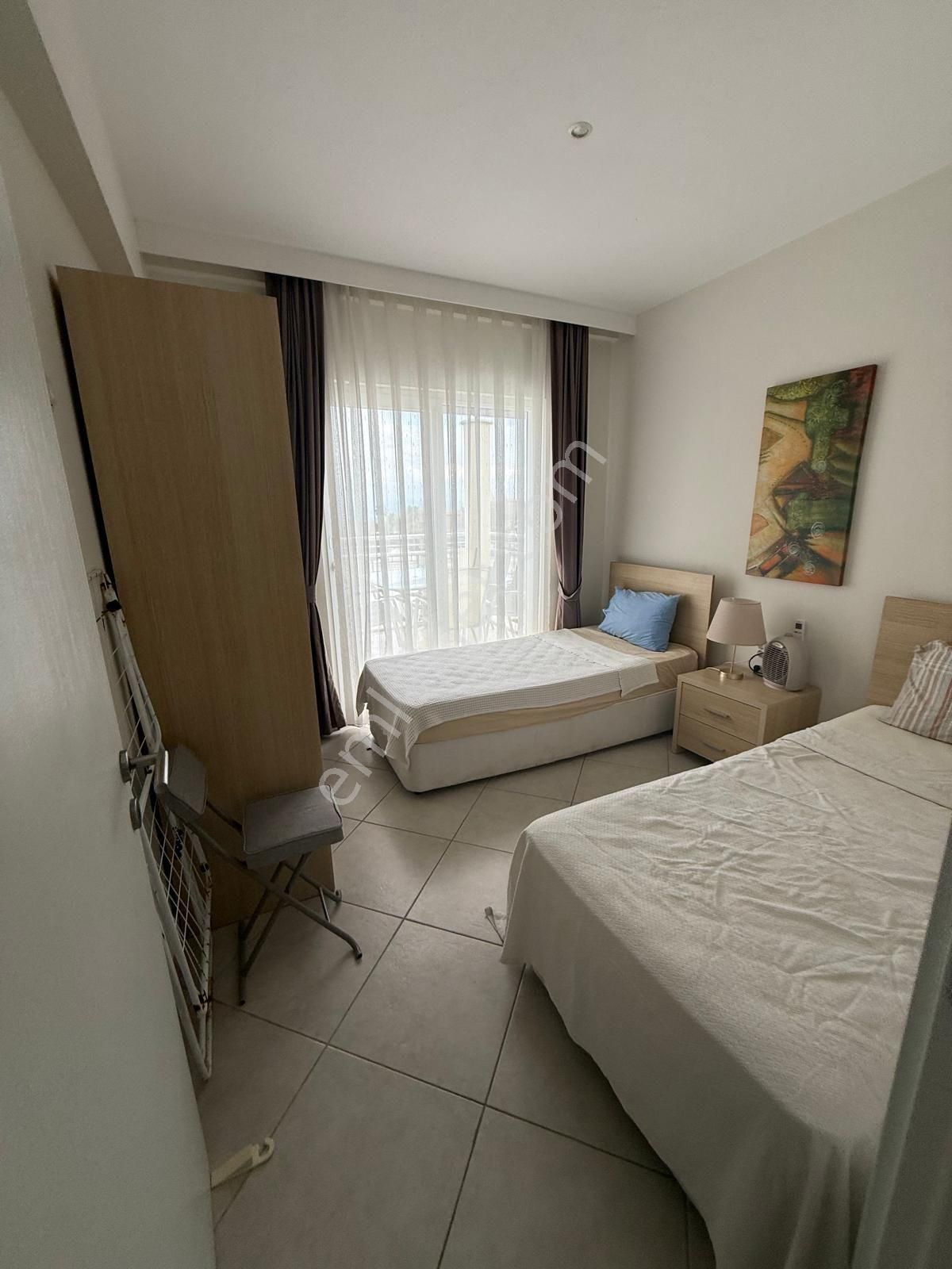 Havuzlu Sitede Eşyalı Yazlık - Görsel 11