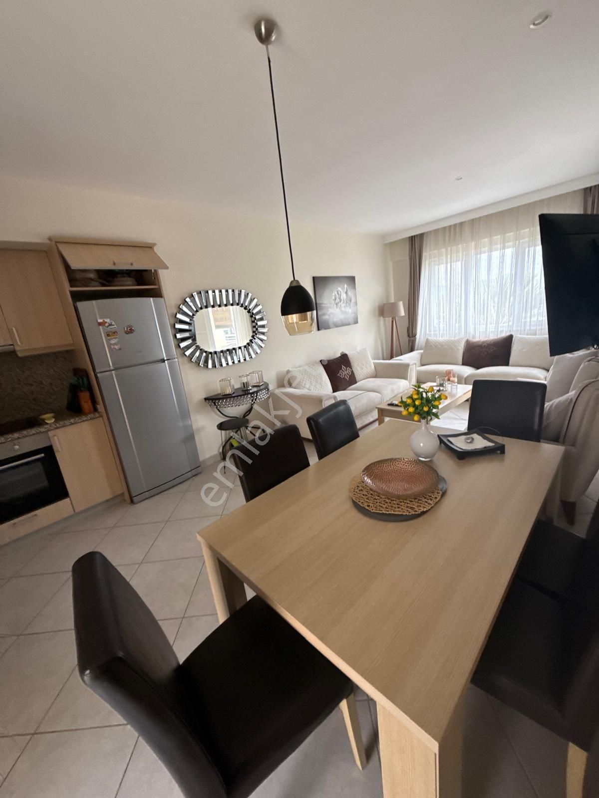 Havuzlu Sitede Eşyalı Yazlık - Görsel 6